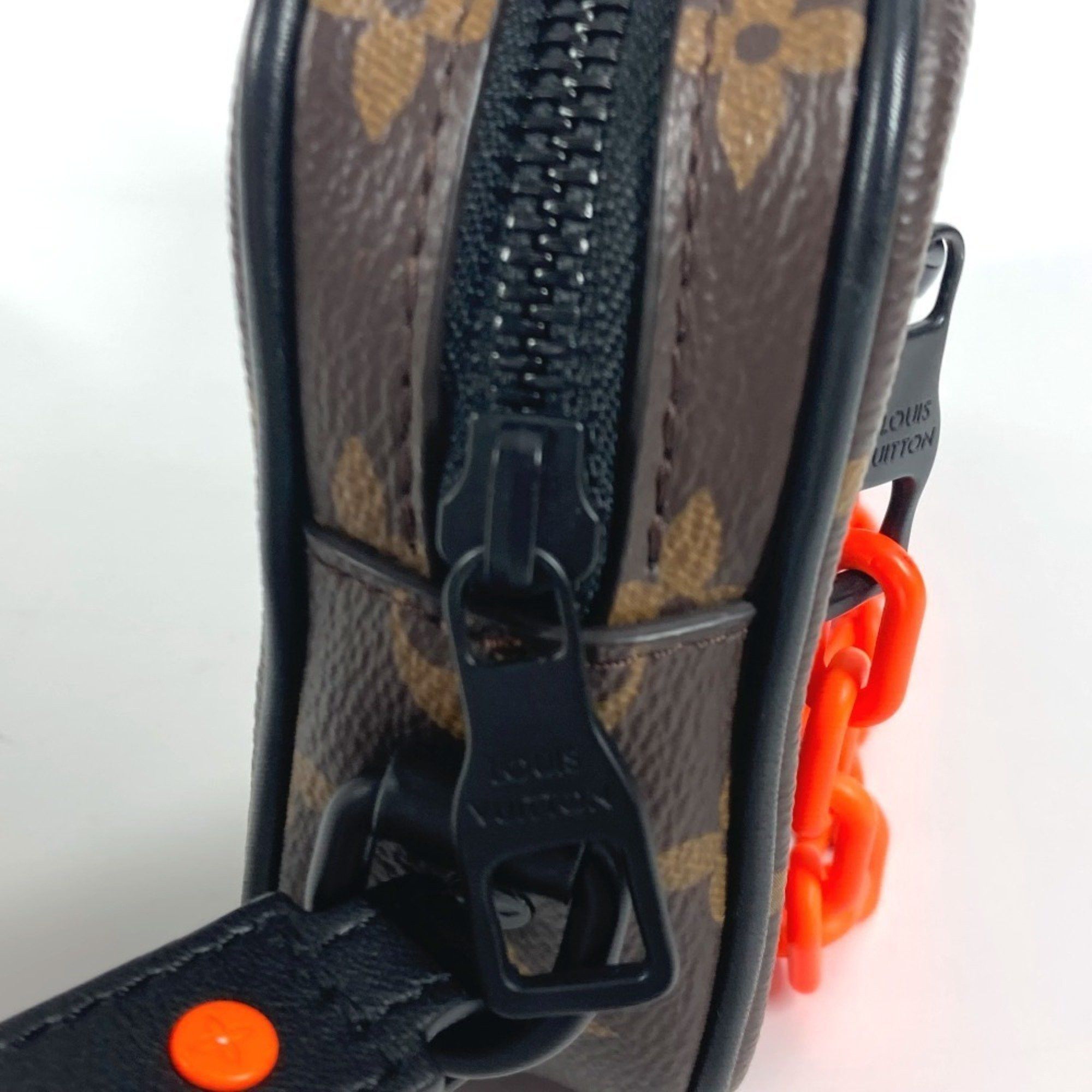 Louis Vuitton Louis Vuitton Volga clutch Size ONE SIZE - 11 Thumbnail