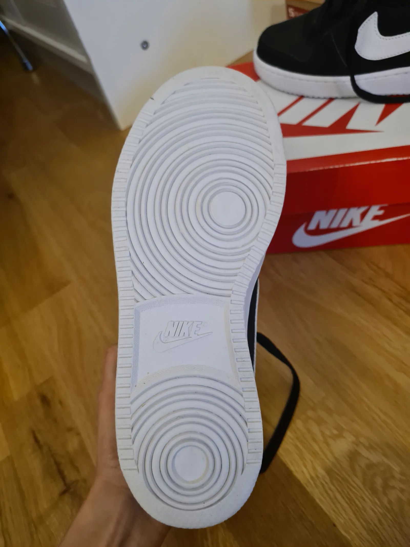 Nike Nike Sneakers Size US 8.5 / IT 38.5 - 2 Thumbnail
