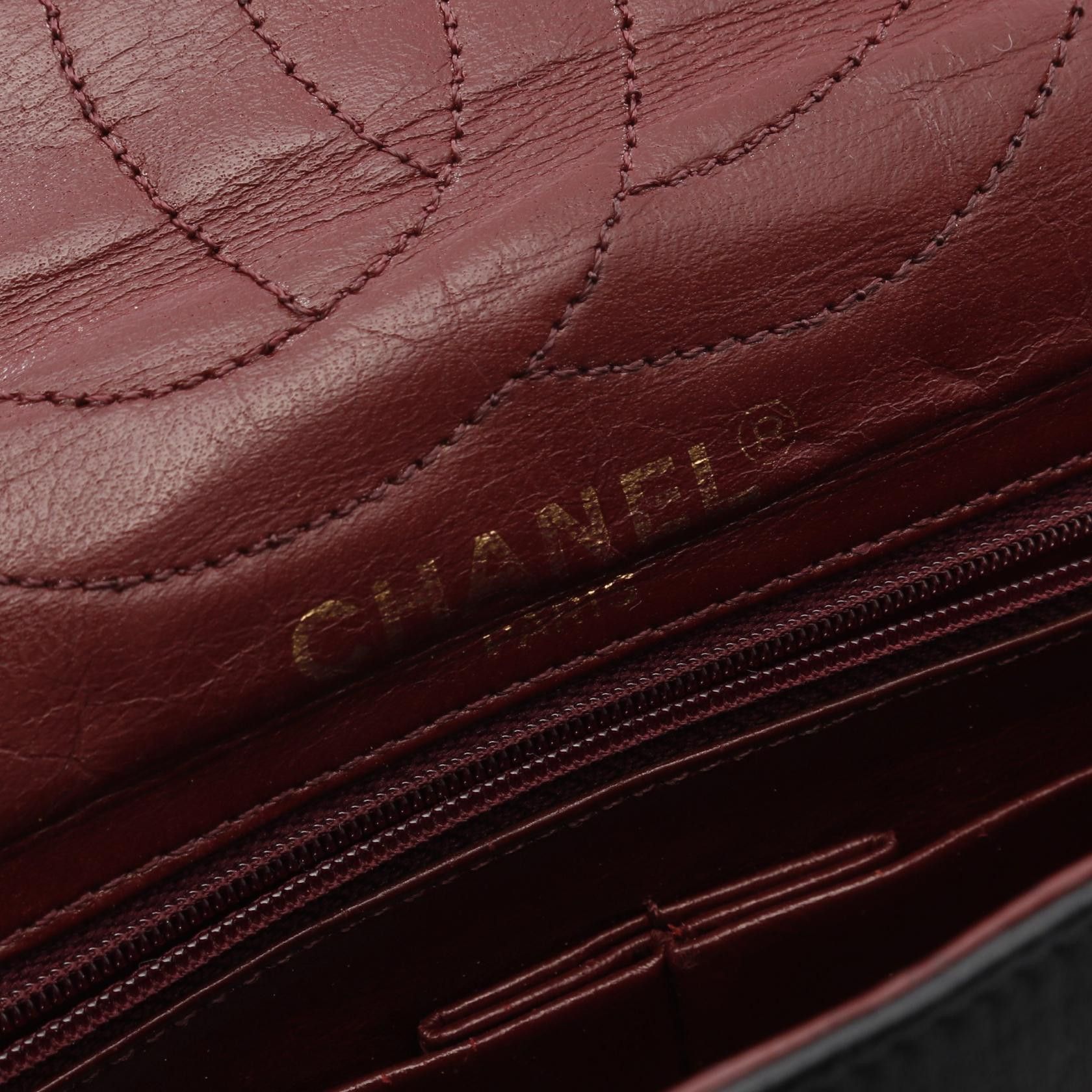 Chanel Chanel Chanel Matelasse Paris Limited Lambskin Shoulder Bag Leather Shoulder Bag Size ONE SIZE - 4 Thumbnail