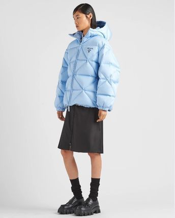 Prada oversized re-nylon gabardine down jacket Size XS / US 0-2 / IT 36-38 - 2 Thumbnail