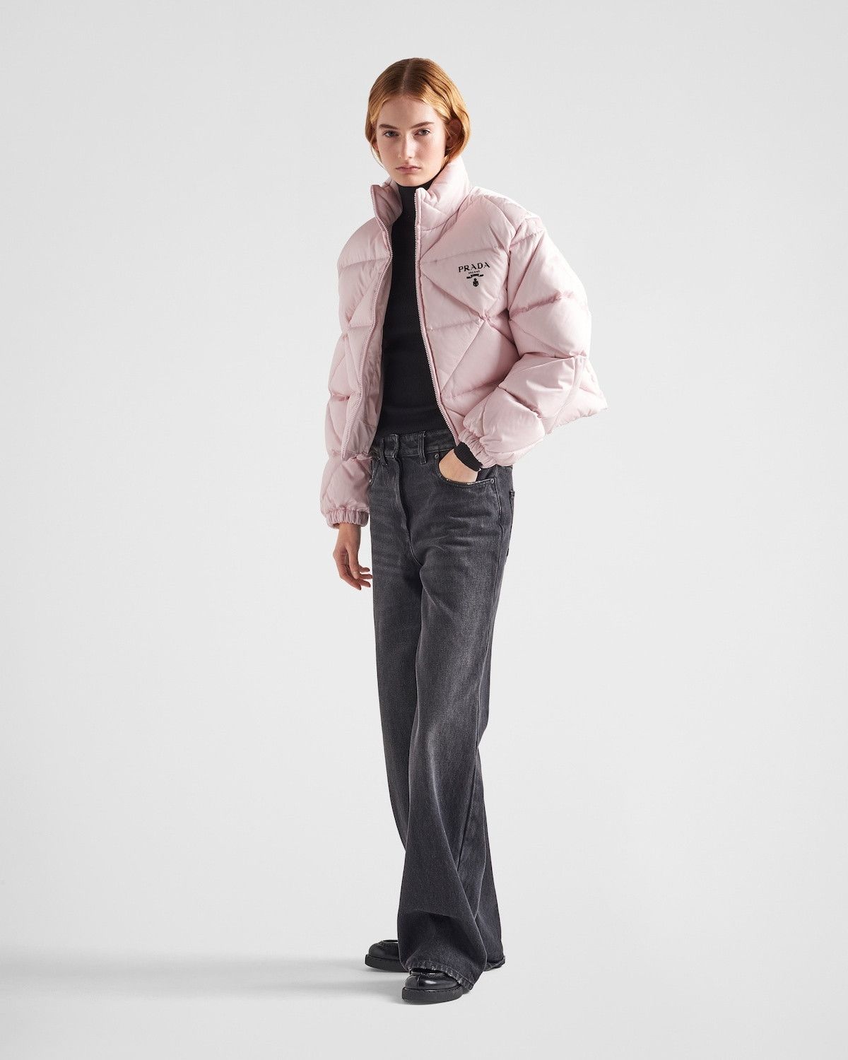 Prada re-nylon gabardine cropped down jacket Size M / US 6-8 / IT 42-44 - 2 Thumbnail