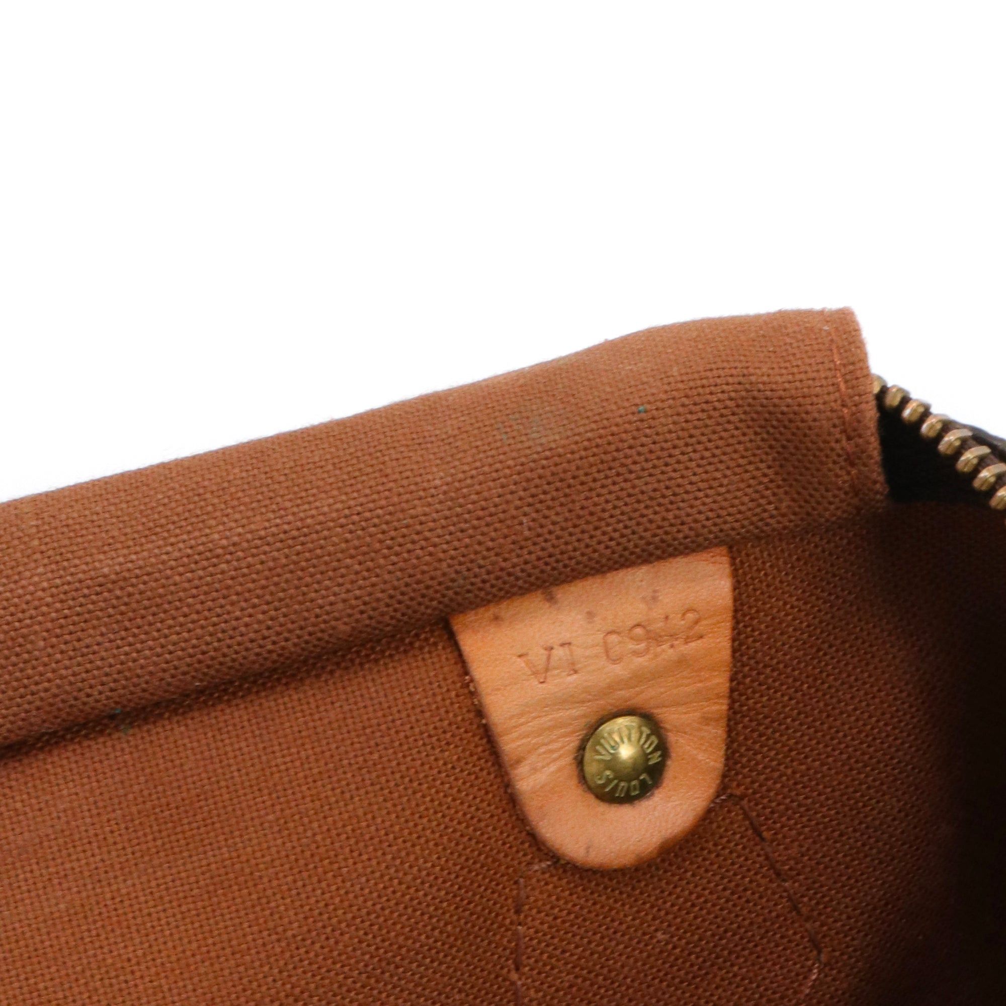Louis Vuitton LOUIS VUITTON - Louis Vuitton Speedy 30 handbag in vintage monogrammed canvas Size ONE SIZE - 9 Thumbnail