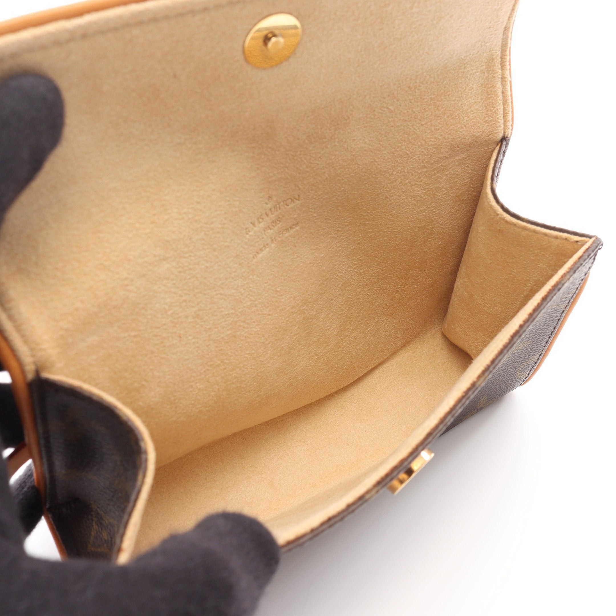 Louis Vuitton Louis Vuitton Pochette Florentine Monogram Body Bag Waist Leather Brown With Button Pressure (S) Size ONE SIZE - 3 Thumbnail