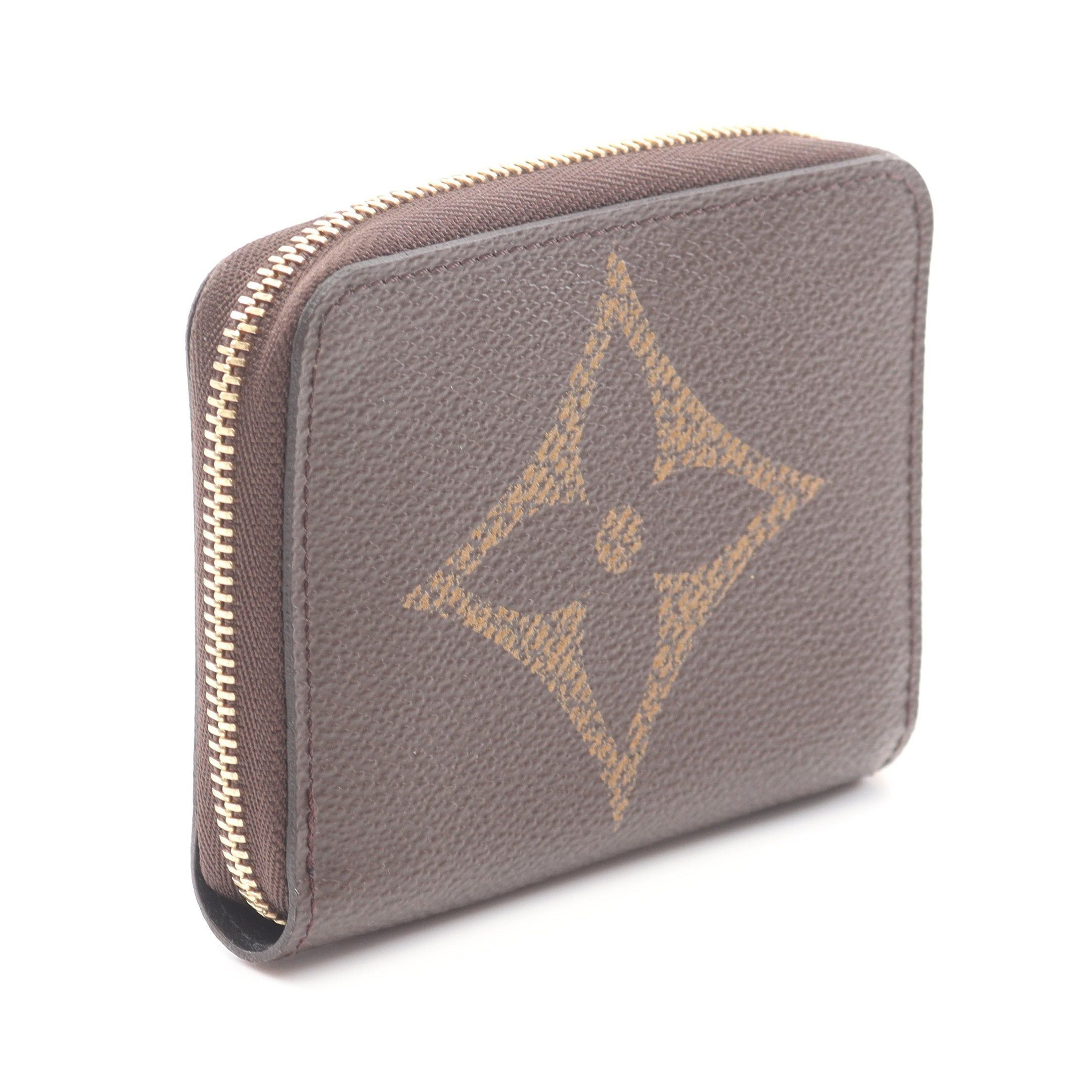 Louis Vuitton Louis Vuitton Zippy Coin Purse Monogram Giant Leather Brown Size ONE SIZE - 2 Thumbnail