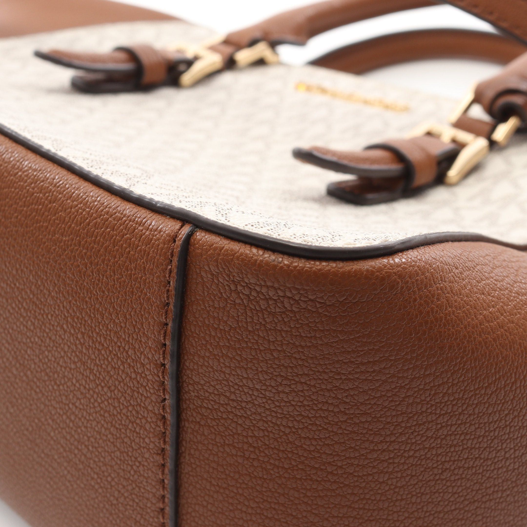Michael Kors Michael Kors Charlotte Md Messenger Handbag Leather White Brown Size ONE SIZE - 8 Thumbnail