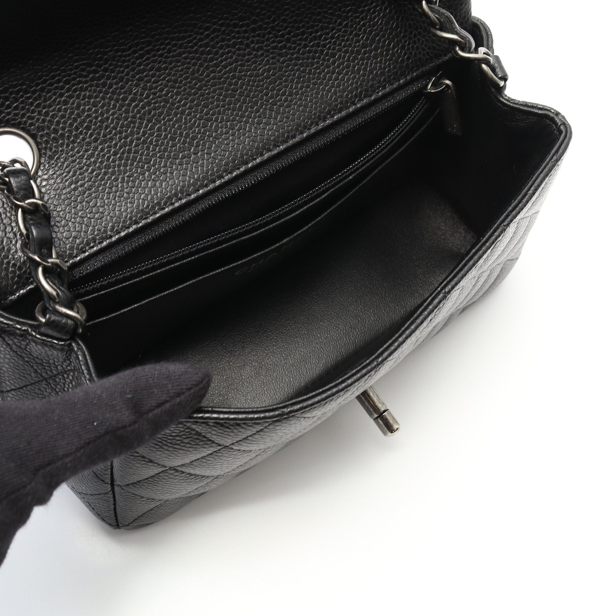 Chanel Chanel Mini Matelasse 20 Chain Shoulder Bag Caviar Skin Black Antique Silver Hardware Size ONE SIZE - 3 Thumbnail