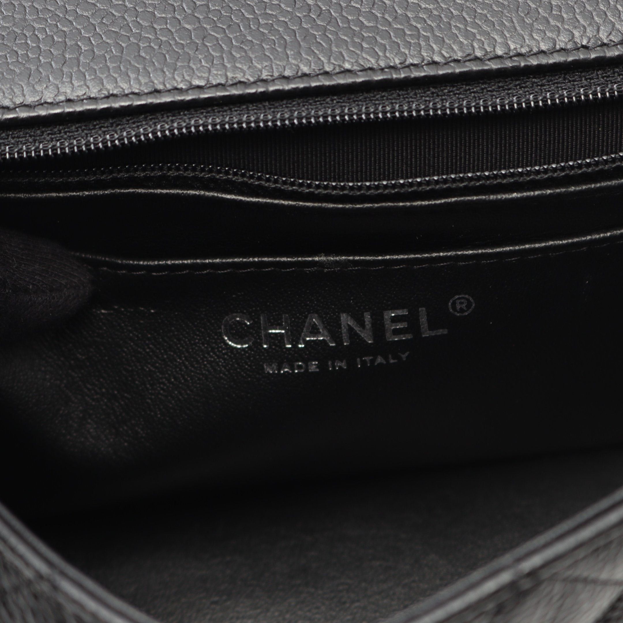 Chanel Chanel Mini Matelasse 20 Chain Shoulder Bag Caviar Skin Black Antique Silver Hardware Size ONE SIZE - 4 Thumbnail