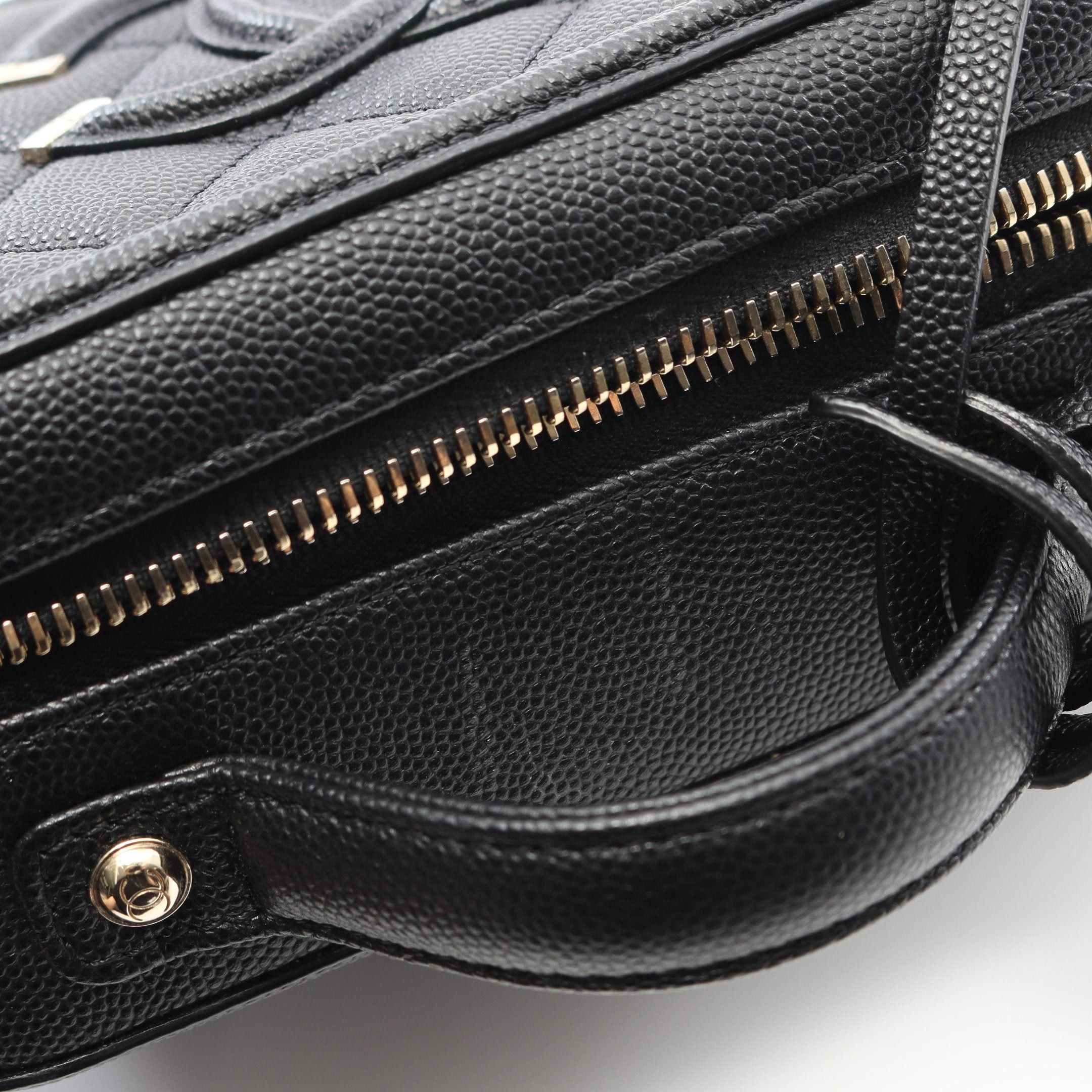 Chanel Chanel Cc Figley Small Vanity Bag Chain Shoulder Caviar Skin Black Gold Hardware Size ONE SIZE - 8 Thumbnail