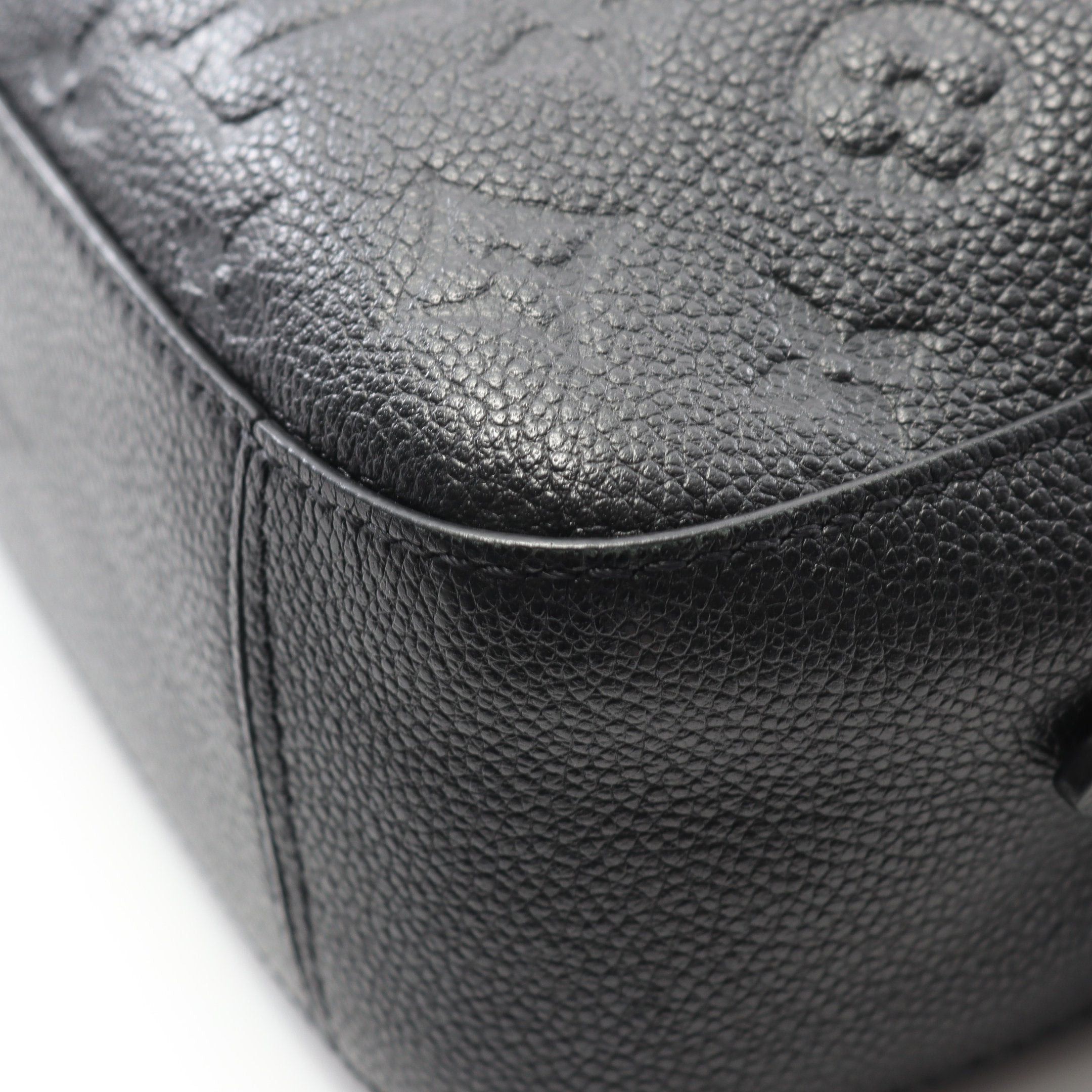 Louis Vuitton Louis Vuitton Saintonge Monogram Empreinte Noir Shoulder Bag Leather Black Size ONE SIZE - 6 Thumbnail