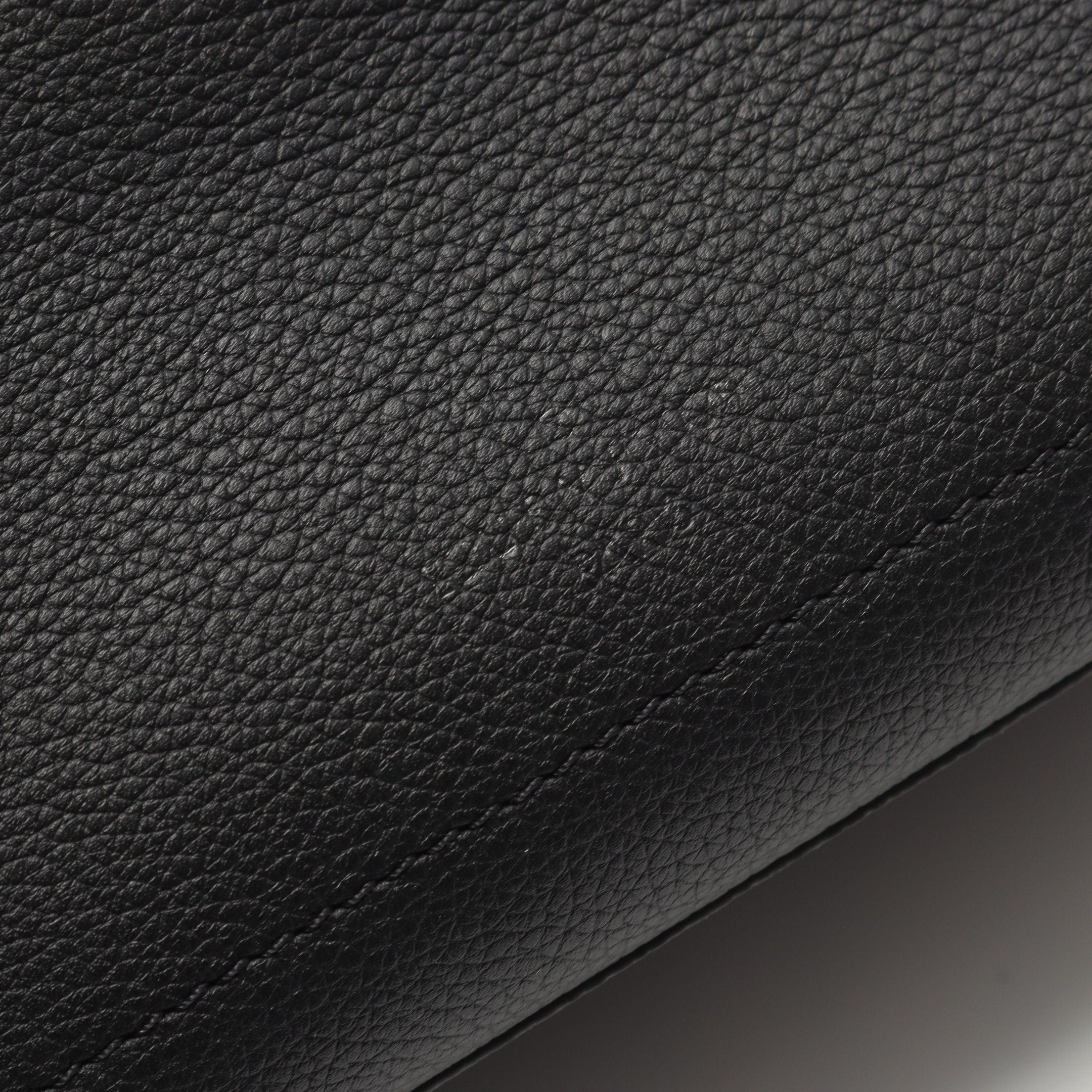 Louis Vuitton Louis Vuitton Rock Me Ever Mini Handbag Leather Black Size ONE SIZE - 5 Thumbnail