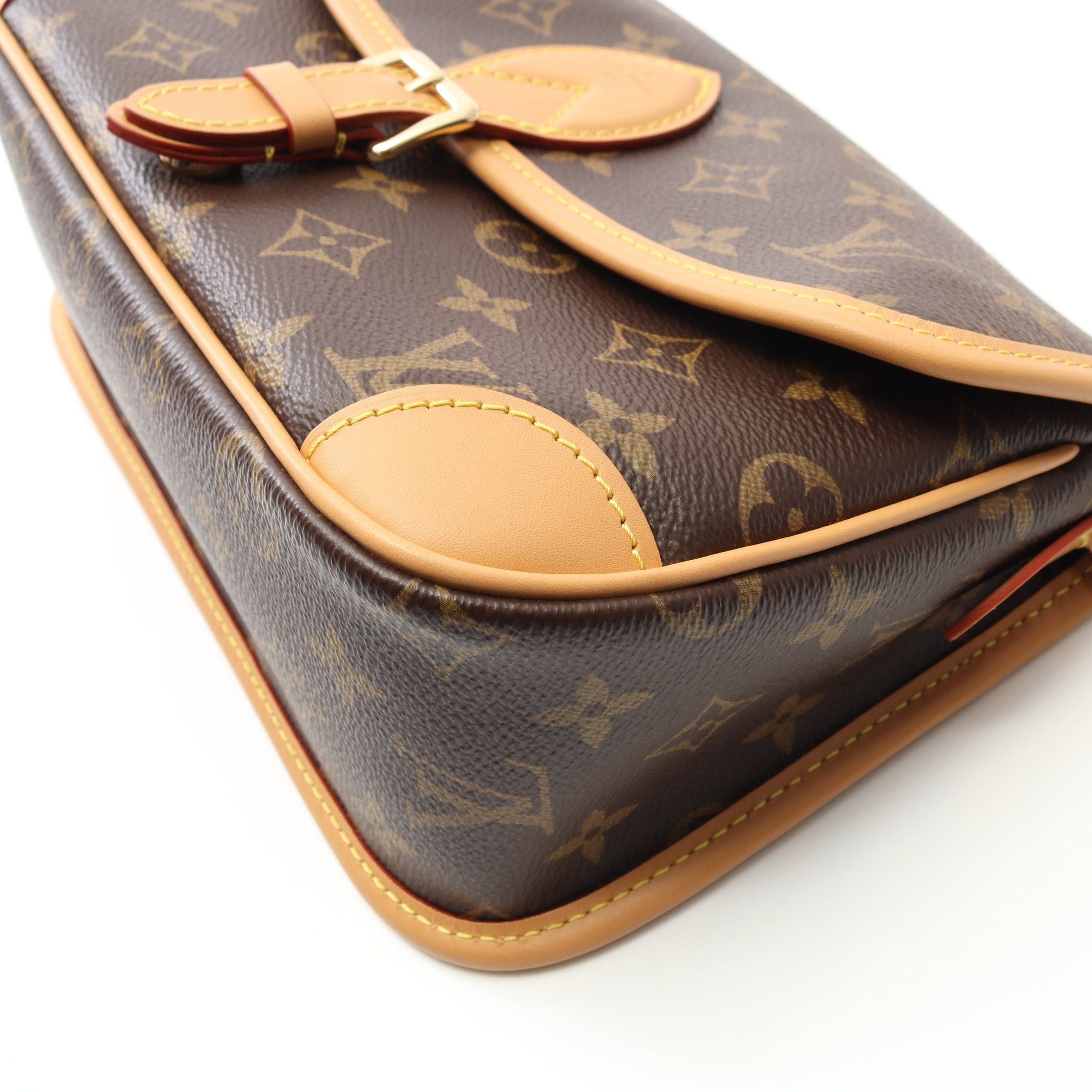 Louis Vuitton Louis Vuitton Diane Nm Pm Monogram Shoulder Bag Leather Brown Size ONE SIZE - 6 Thumbnail