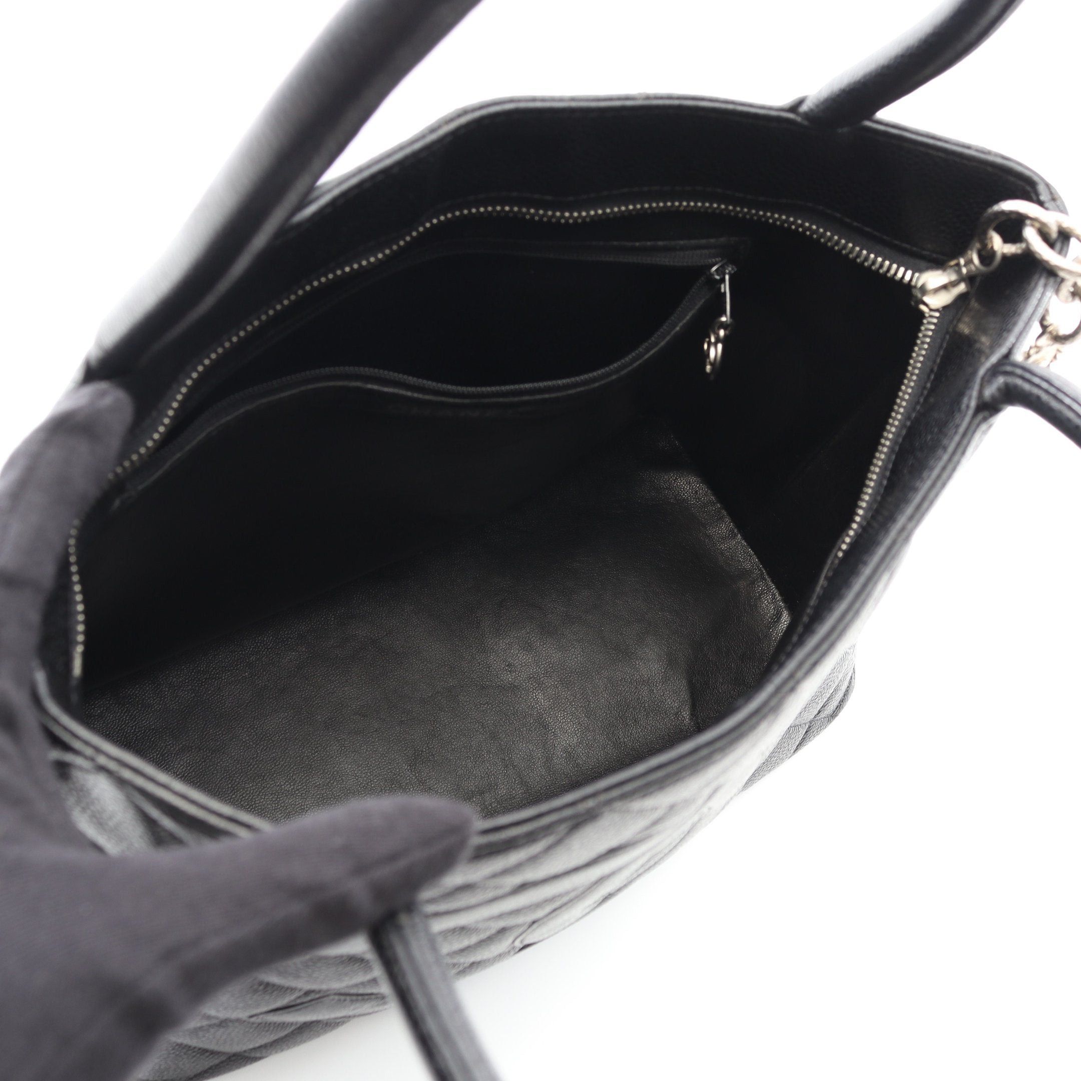 Chanel Chanel Reissue Tote Handbag Bag Caviar Skin Black Silver Hardware Size ONE SIZE - 3 Thumbnail