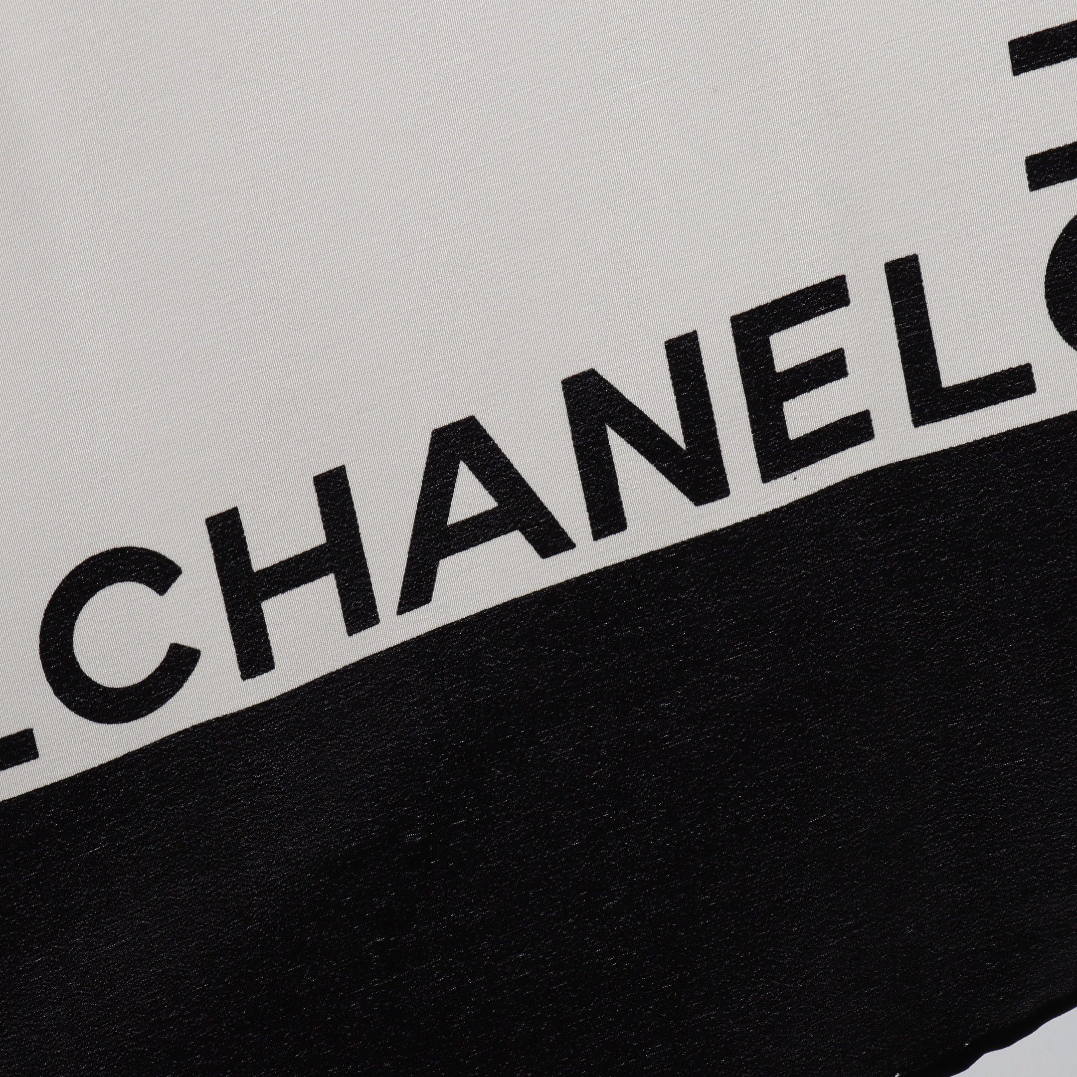 Chanel Chanel Matelasse Scarf Silk White Black Yellow Size ONE SIZE - 2 Thumbnail