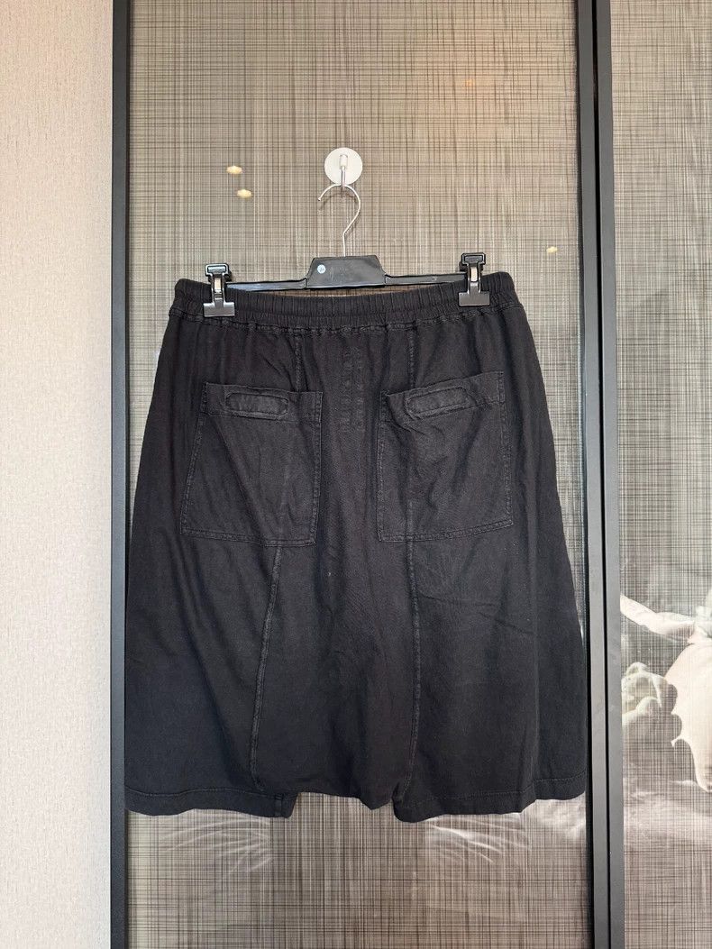 Rick Owens Rick Owens Black Casual Shorts for Men Size US 32 / EU 48 - 2 Thumbnail