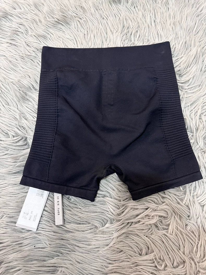Rick Owens Rick Owens Women's Yoga Shorts Black Color Size US 26 / EU 42 - 2 Thumbnail