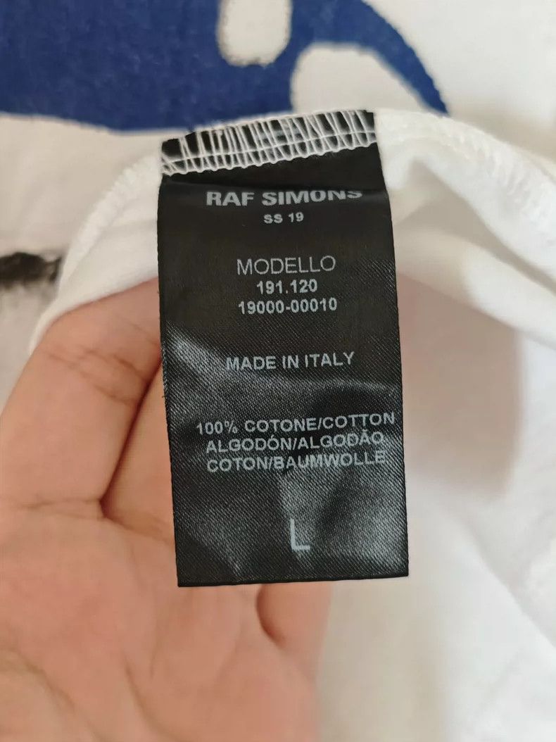 Raf Simons Raf Simons Portrait Print T-Shirt Size L Size US L / EU 52-54 / 3 - 3 Thumbnail