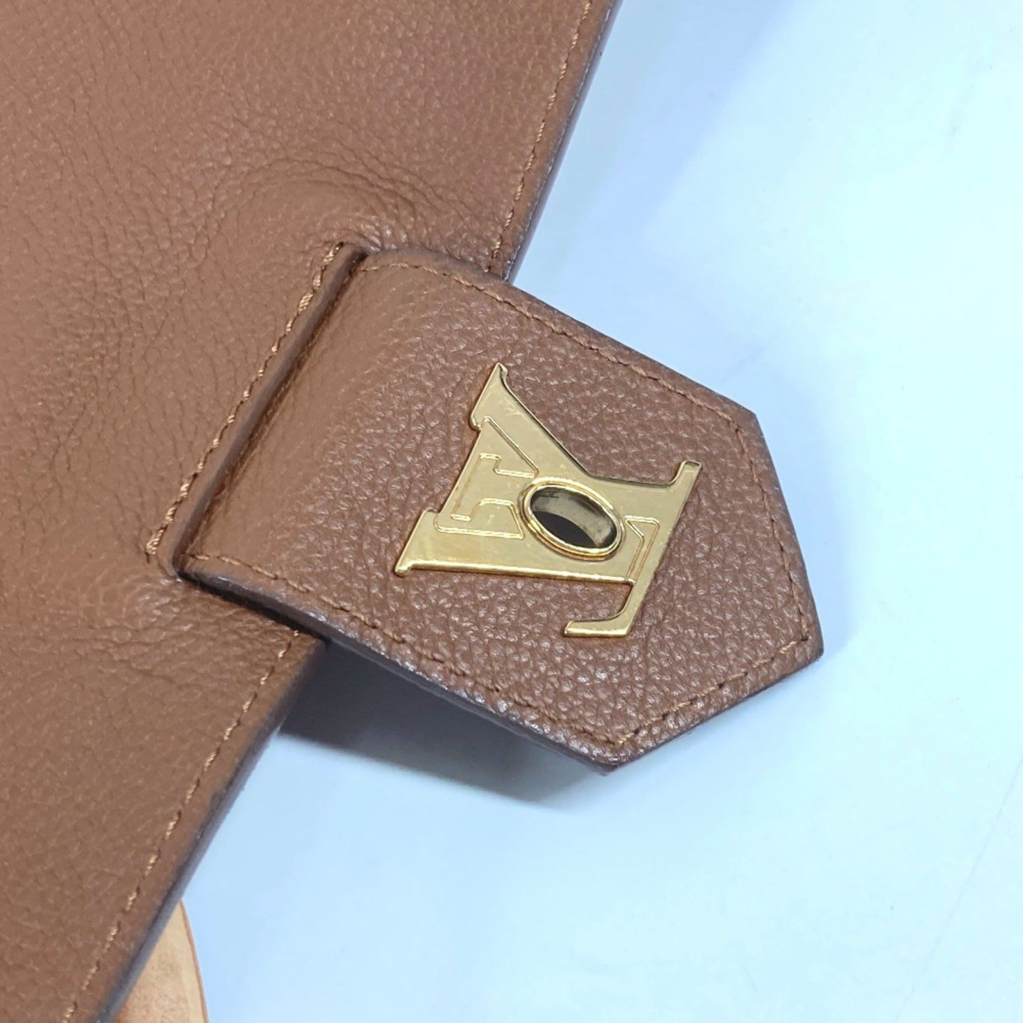 Louis Vuitton Louis Vuitton Lockme tote Size ONE SIZE - 18 Thumbnail