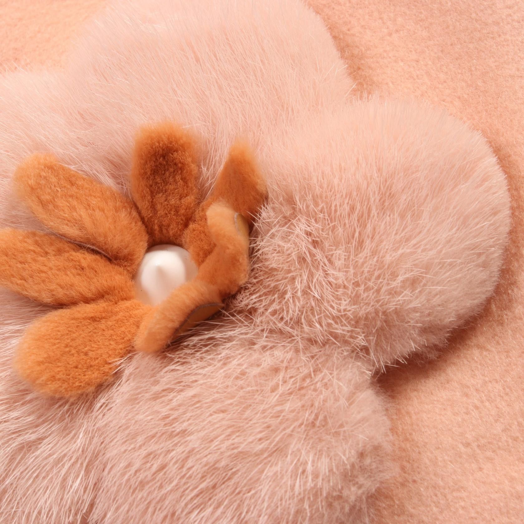Fendi Fendi Fendi FF8364W18 Cashmere Mink Poncho Others Outerwear FF8364W18 Size ONE SIZE - 8 Thumbnail