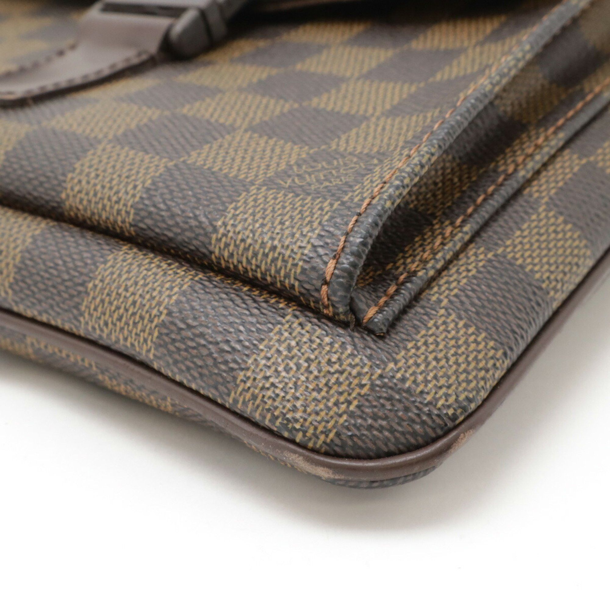 Louis Vuitton Louis Vuitton Melville clutch Size ONE SIZE - 4 Thumbnail