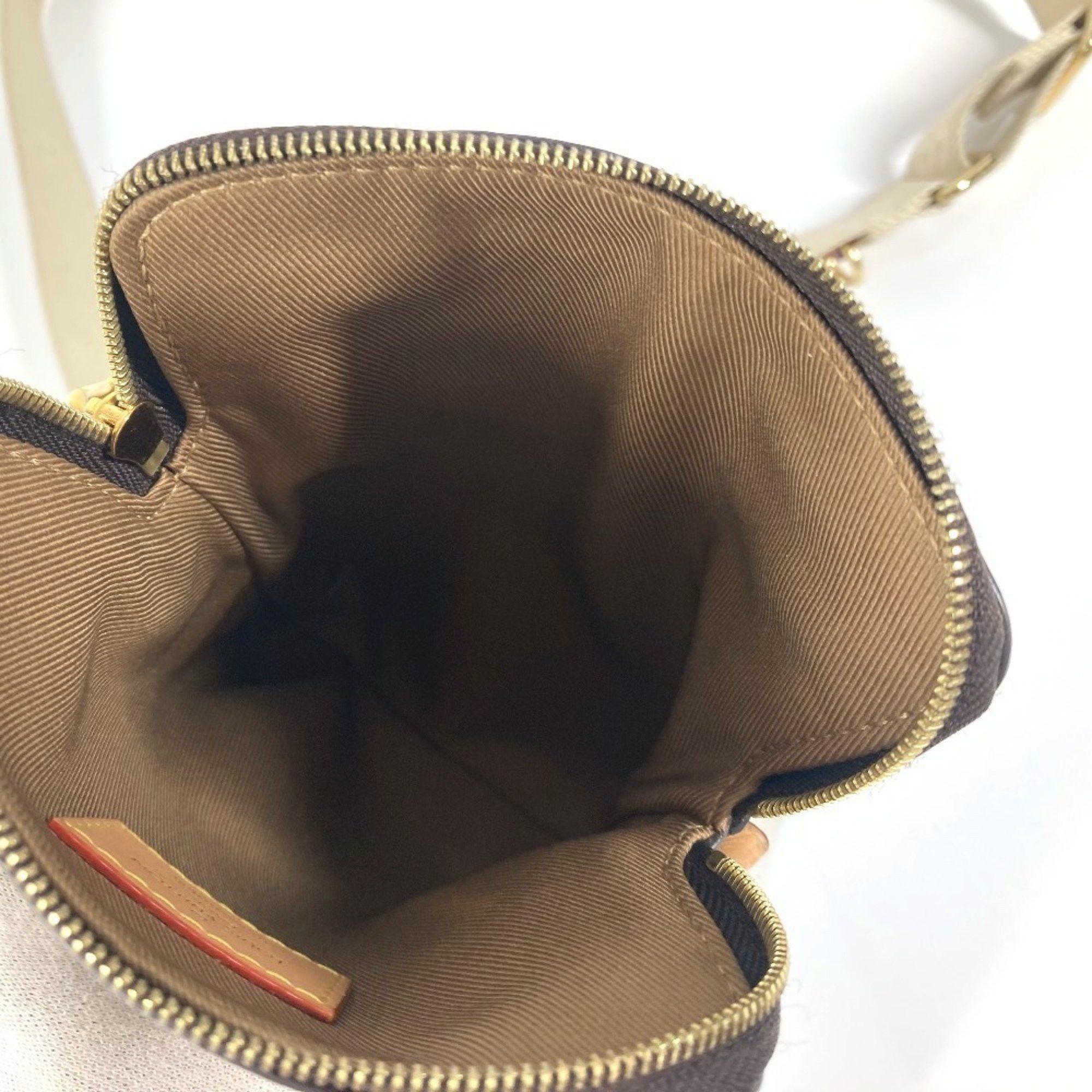 Louis Vuitton Louis Vuitton Etui téléphone shoulder Size ONE SIZE - 10 Thumbnail
