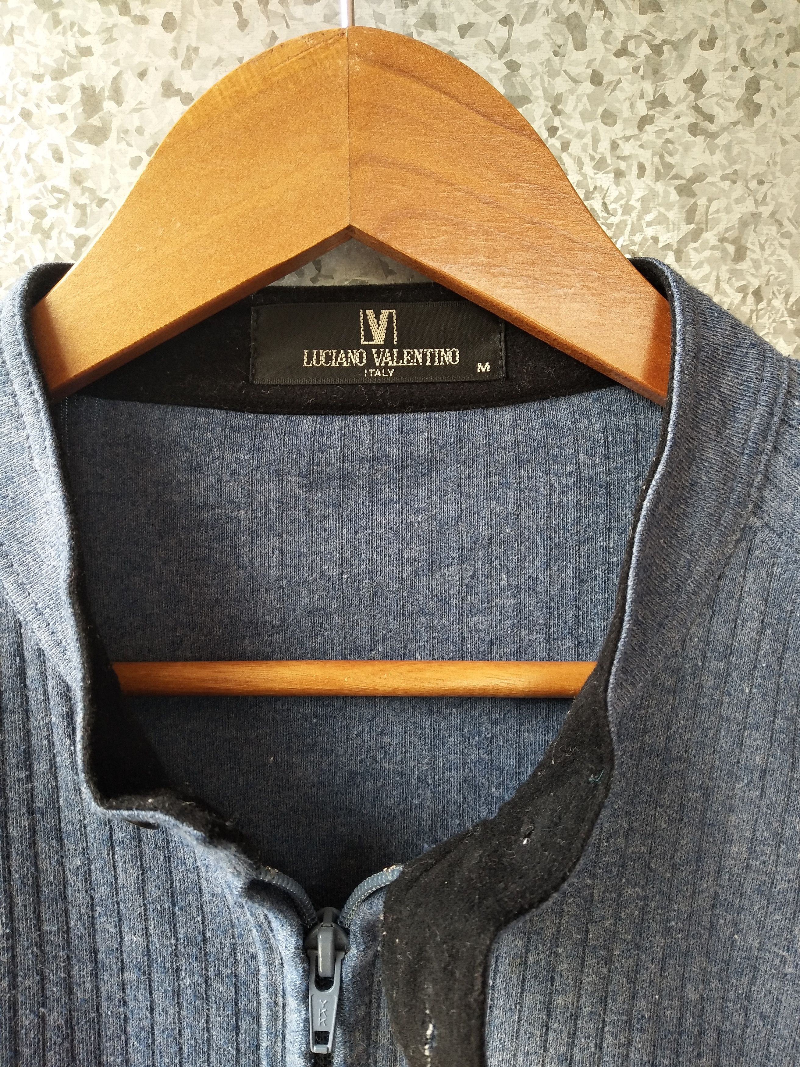 Vintage Luciano Valentino sweatshirt small logo embroidery Size US M / EU 48-50 / 2 - 3 Thumbnail