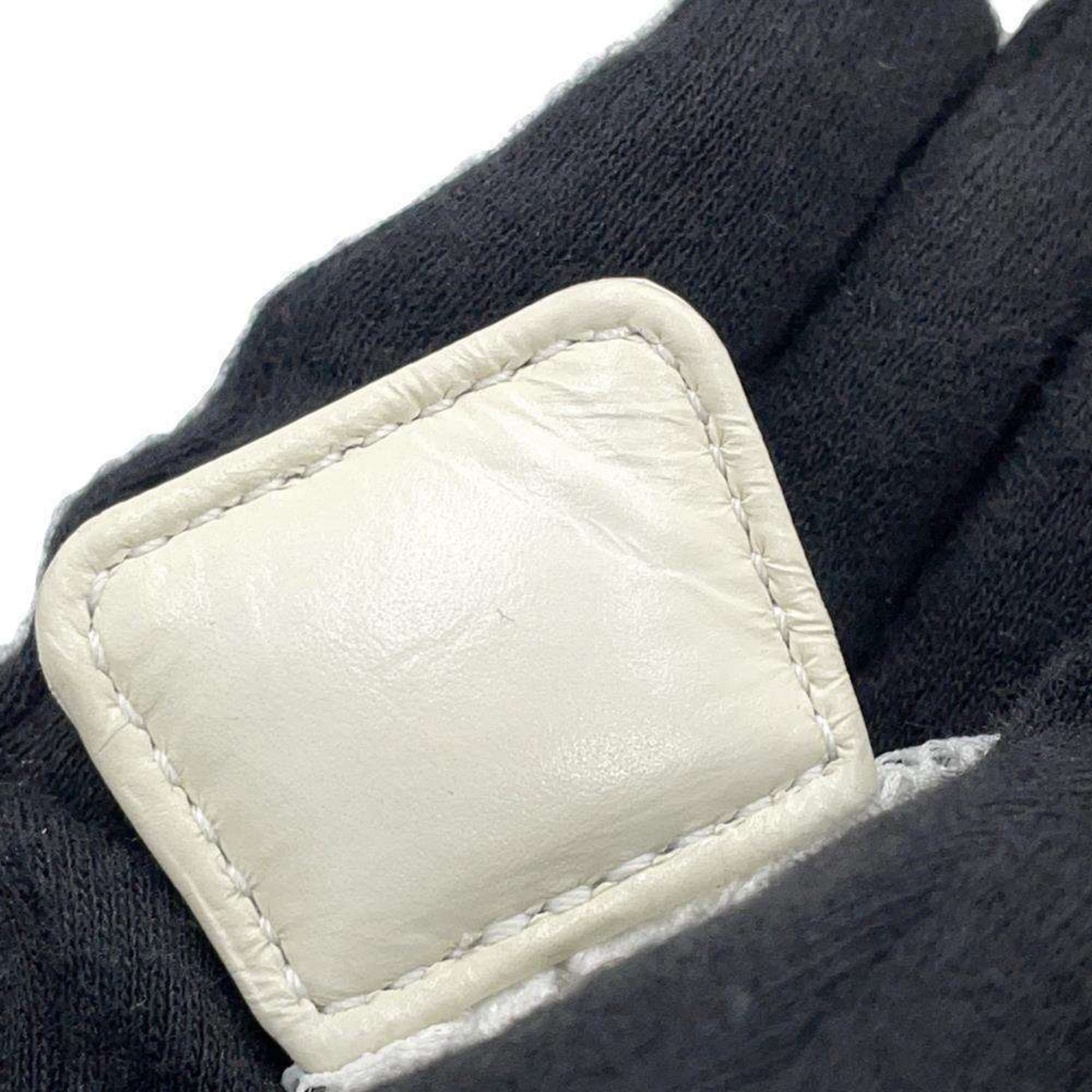 Chanel Chanel Camellia shoulder Size ONE SIZE - 18 Thumbnail