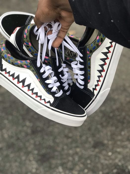 Shark hotsell tooth vans