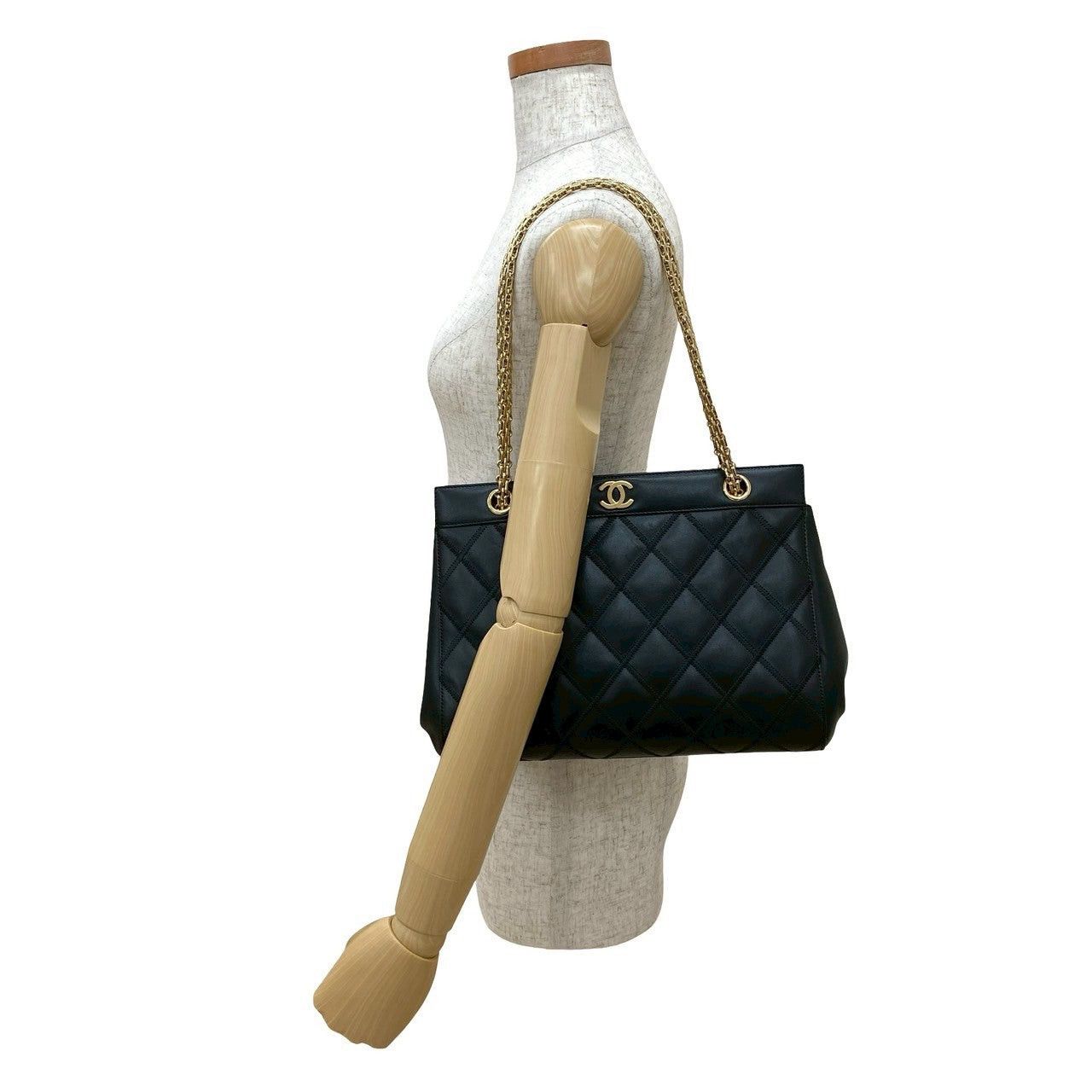 Chanel Chanel Shoulder Bag Black Leather Size ONE SIZE - 2 Thumbnail