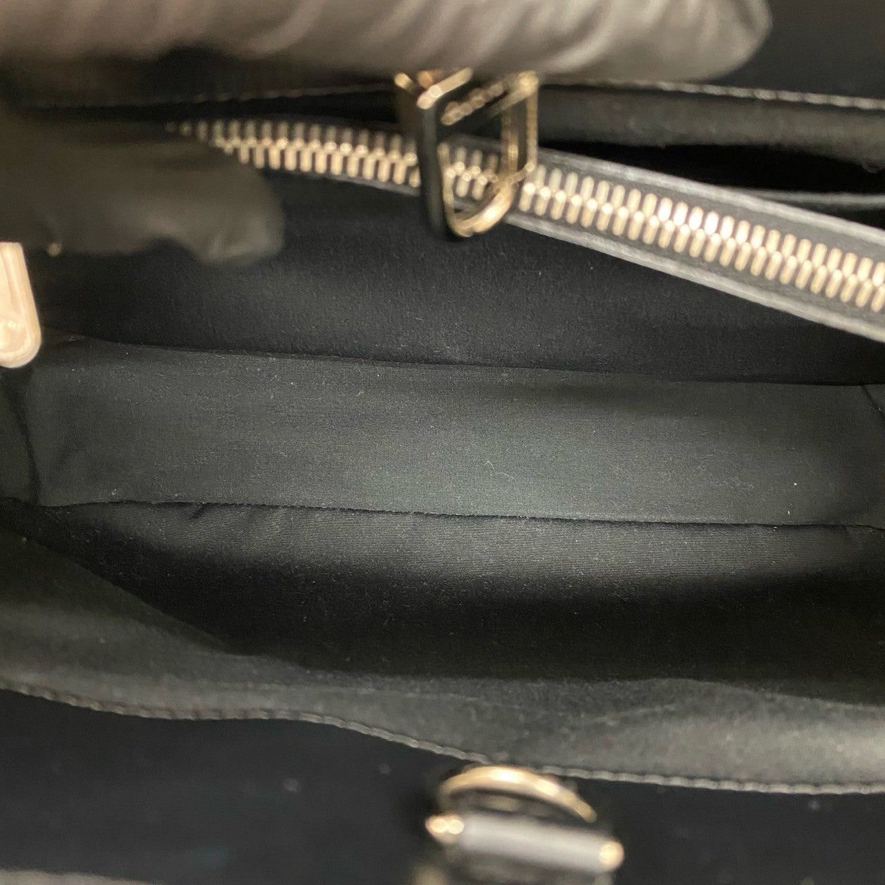 Louis Vuitton Louis Vuitton Handbag Black Leather Size ONE SIZE - 10 Thumbnail