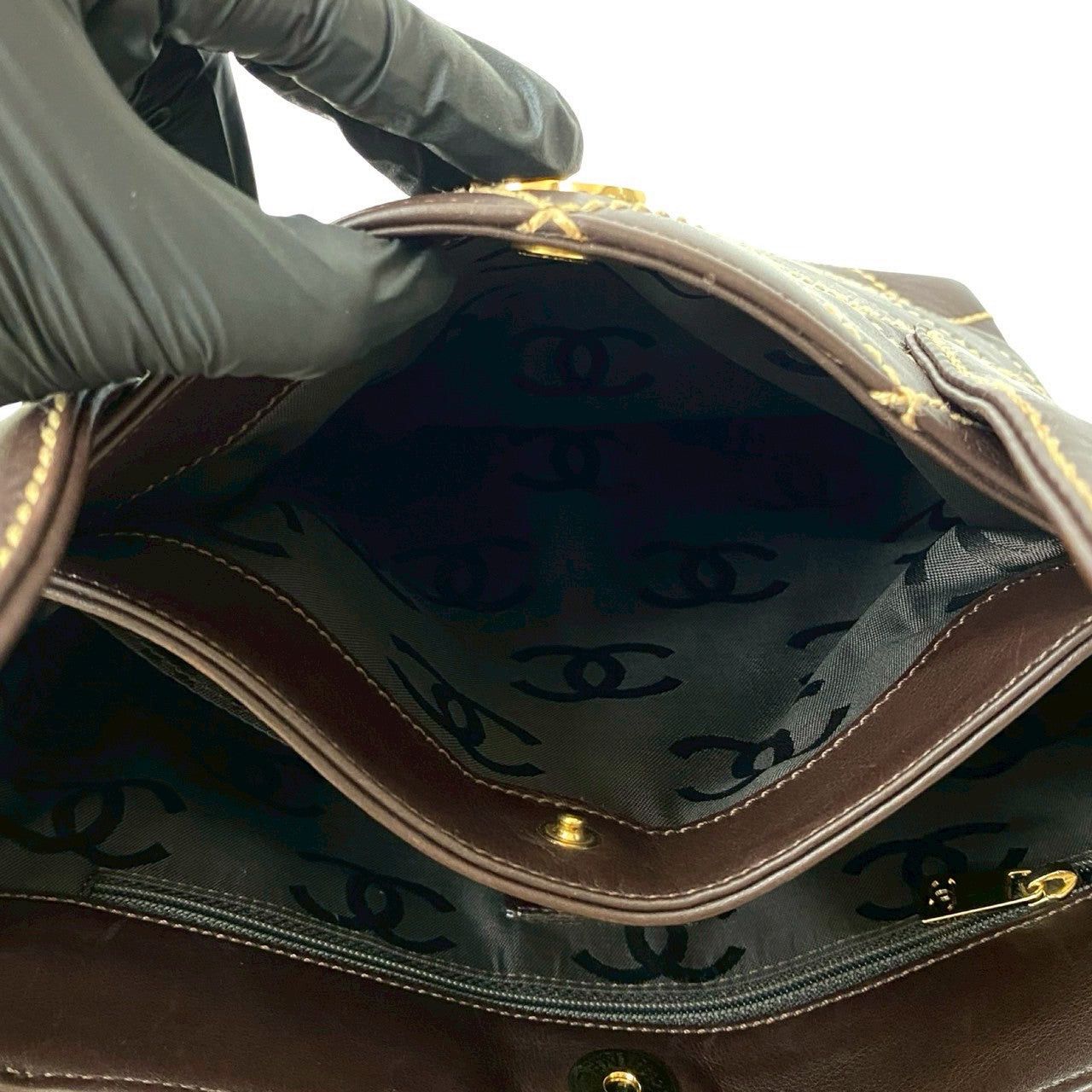 Chanel Chanel Handbag Brown Leather Size ONE SIZE - 10 Thumbnail