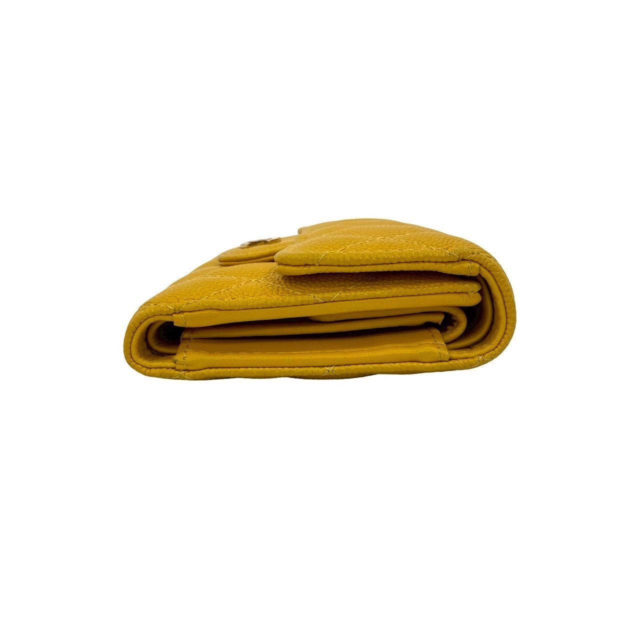 Chanel Chanel Yellow Leather Size ONE SIZE - 4 Thumbnail