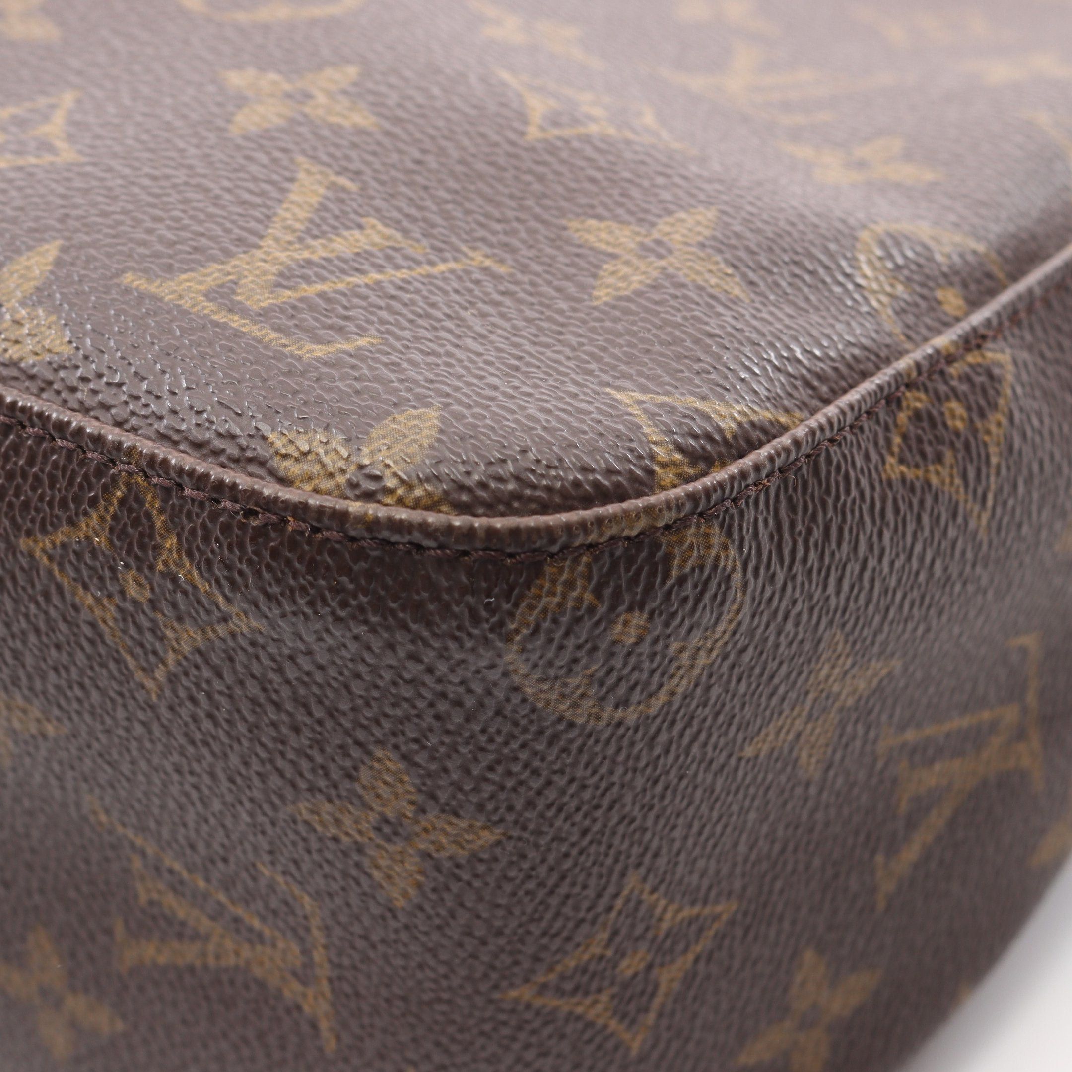 Louis Vuitton Louis Vuitton Looping Mm Monogram Shoulder Bag Leather Brown Size ONE SIZE - 7 Thumbnail