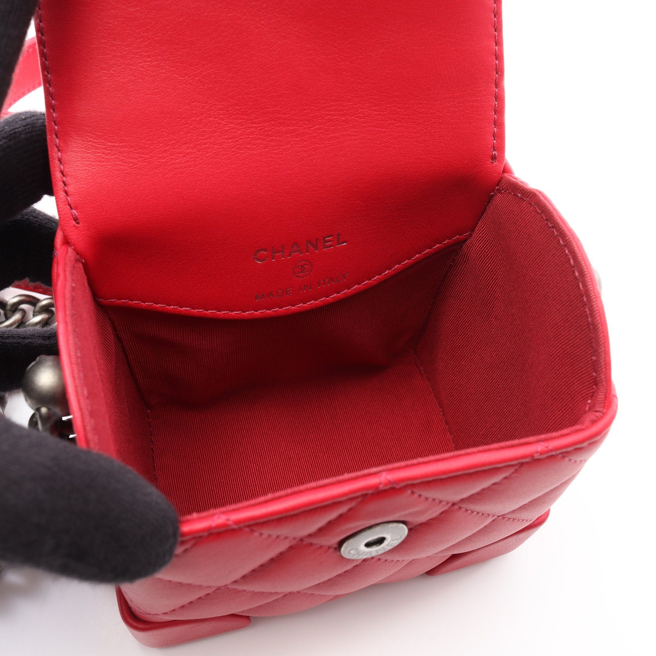 Chanel Chanel Matelasse Mini Vanity Magenta Chain Shoulder Bag Lambskin Pink Red Antique Silver Hardware Size ONE SIZE - 3 Thumbnail