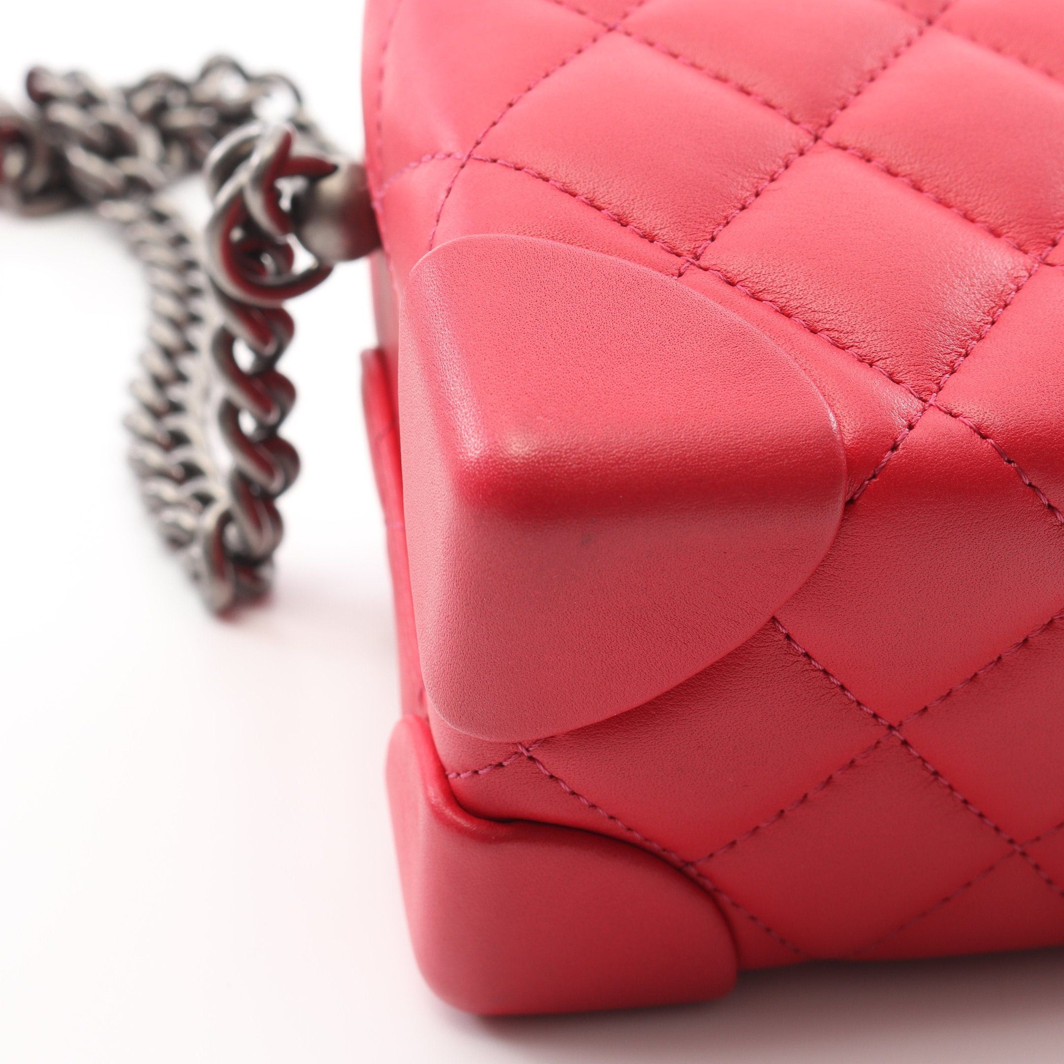 Chanel Chanel Matelasse Mini Vanity Magenta Chain Shoulder Bag Lambskin Pink Red Antique Silver Hardware Size ONE SIZE - 9 Thumbnail