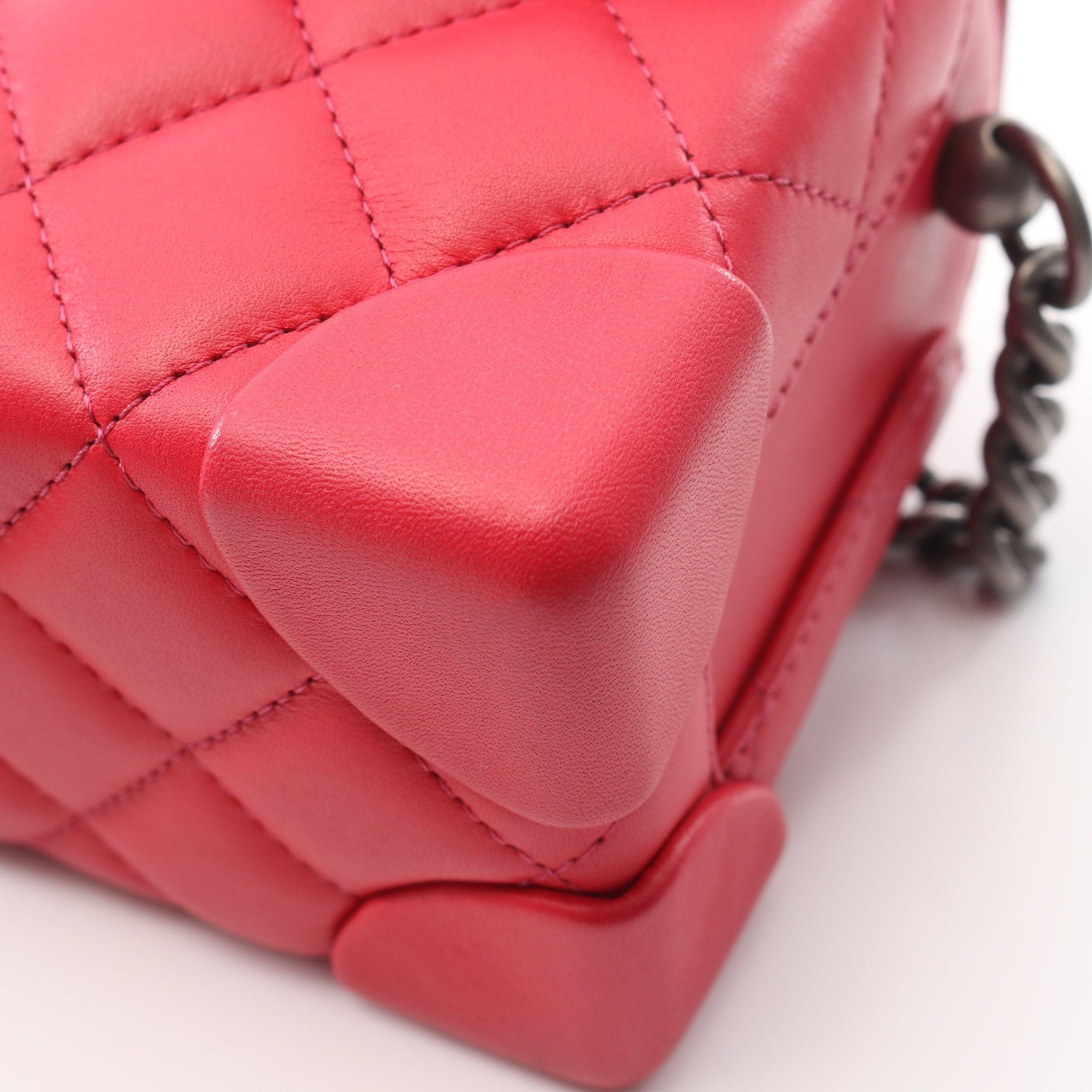 Chanel Chanel Matelasse Mini Vanity Magenta Chain Shoulder Bag Lambskin Pink Red Antique Silver Hardware Size ONE SIZE - 8 Thumbnail