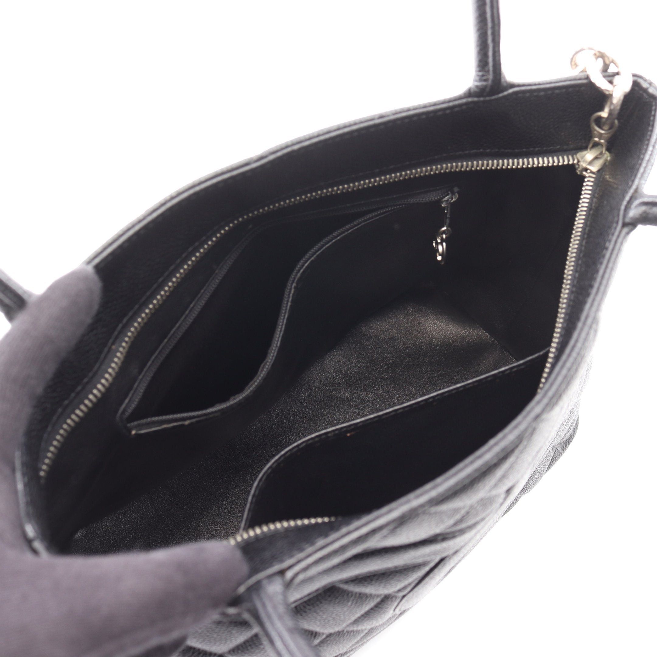Chanel Chanel Reissue Tote Handbag Bag Caviar Skin Black Silver Hardware Size ONE SIZE - 3 Thumbnail