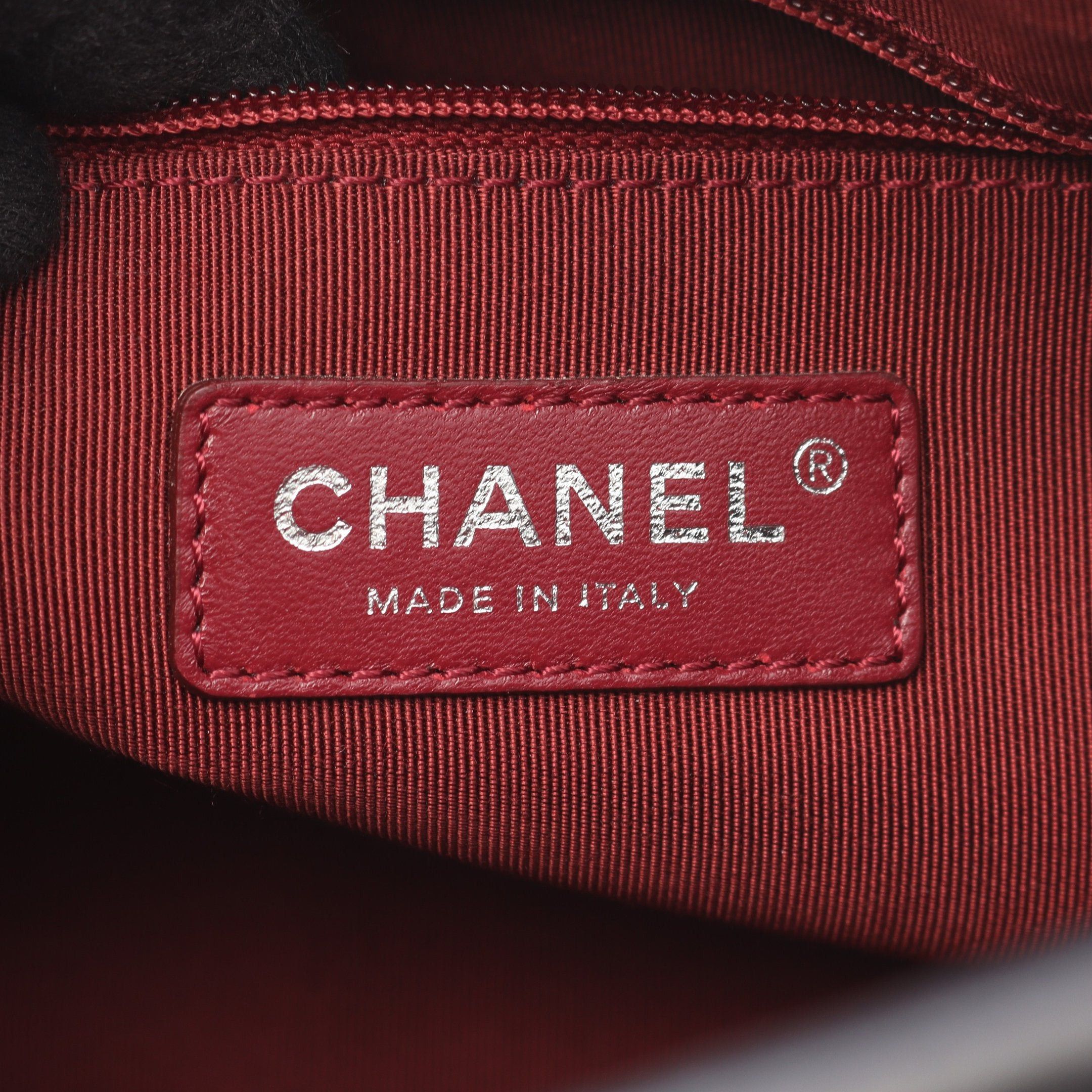 Chanel Chanel Matelasse Chain Shoulder Bag Lambskin Black Silver Hardware Size ONE SIZE - 4 Thumbnail