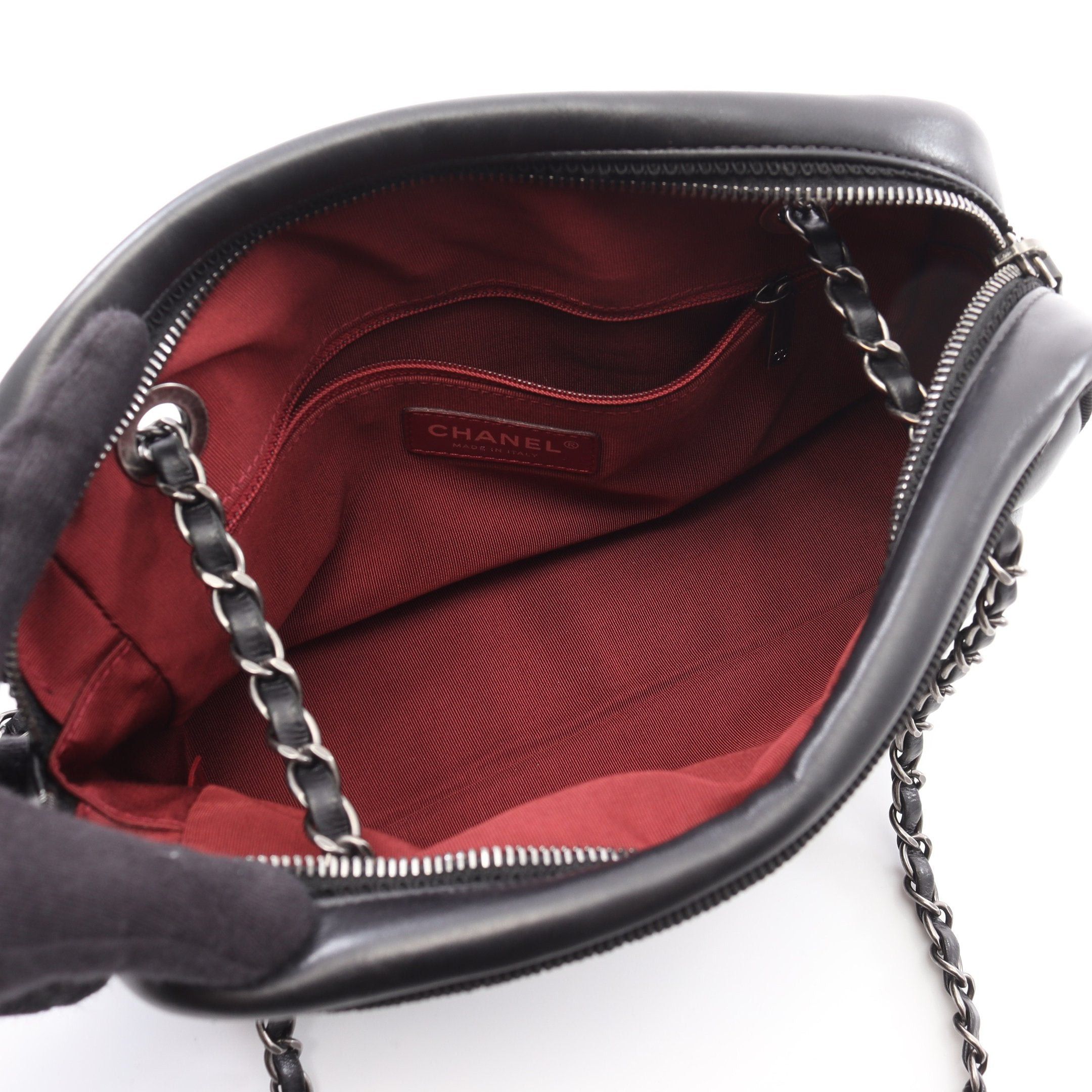 Chanel Chanel Matelasse Chain Shoulder Bag Lambskin Black Silver Hardware Size ONE SIZE - 3 Thumbnail