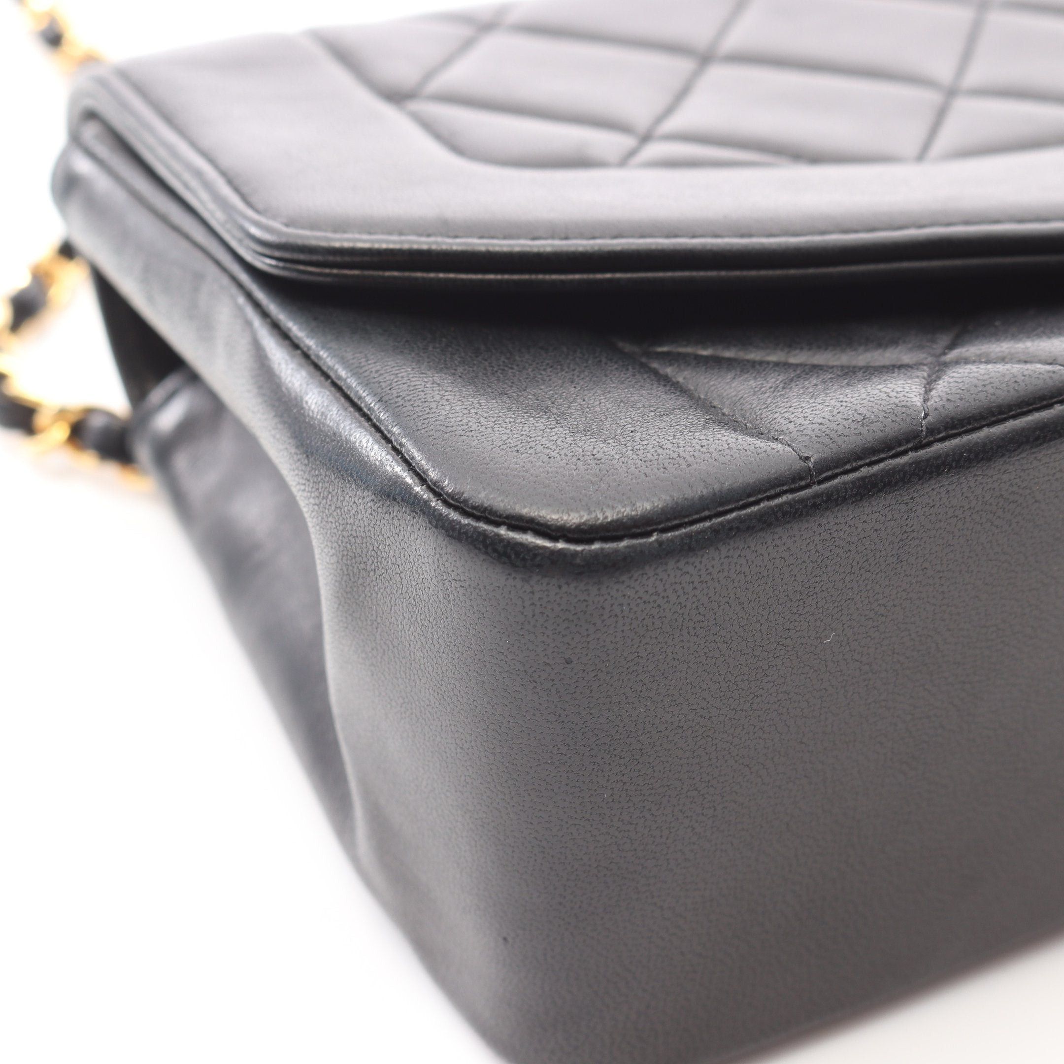 Chanel Chanel Matelasse Diana Flap Chain Shoulder Bag Lambskin Black Gold Hardware Size ONE SIZE - 9 Thumbnail