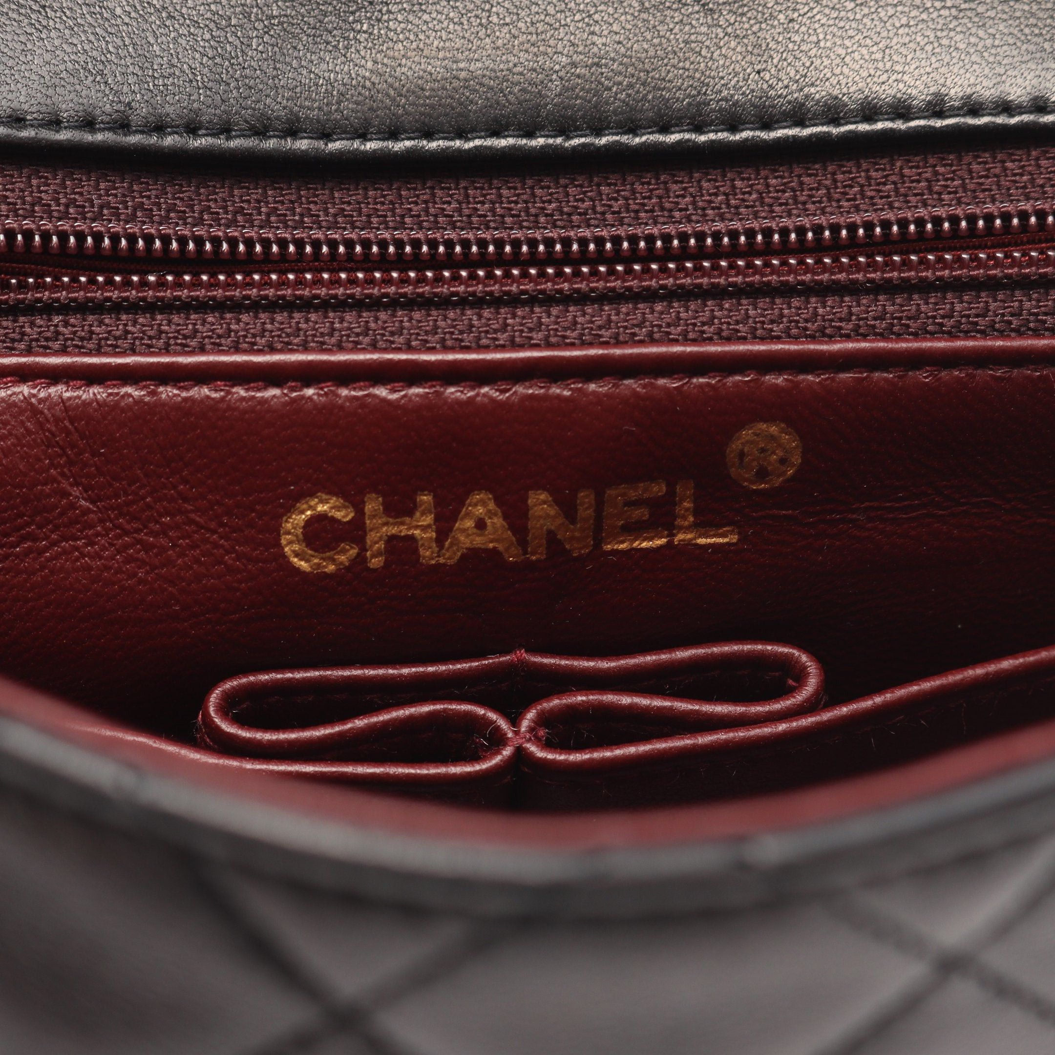 Chanel Chanel Matelasse Single Flap Chain Shoulder Bag Lambskin Black Gold Hardware Size ONE SIZE - 4 Thumbnail