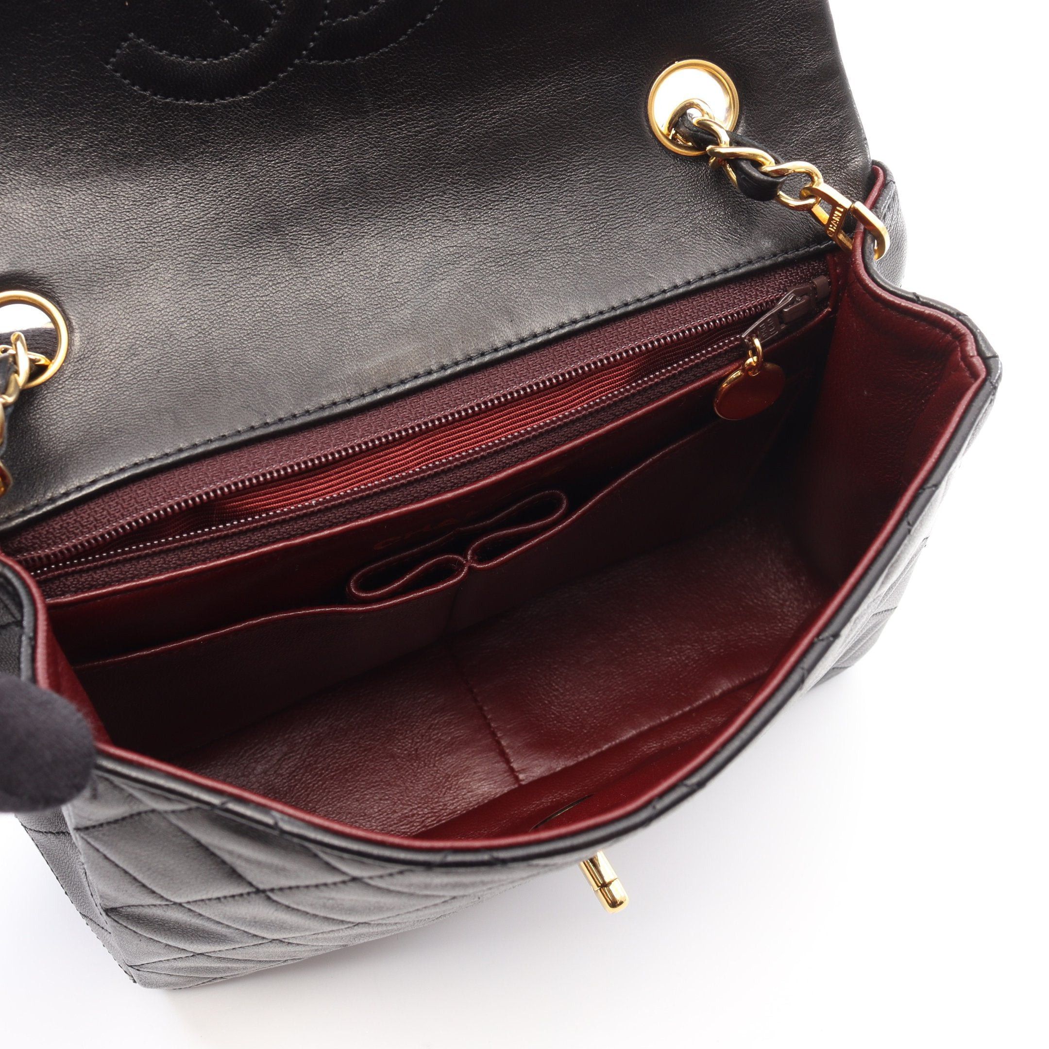 Chanel Chanel Matelasse Single Flap Chain Shoulder Bag Lambskin Black Gold Hardware Size ONE SIZE - 3 Thumbnail