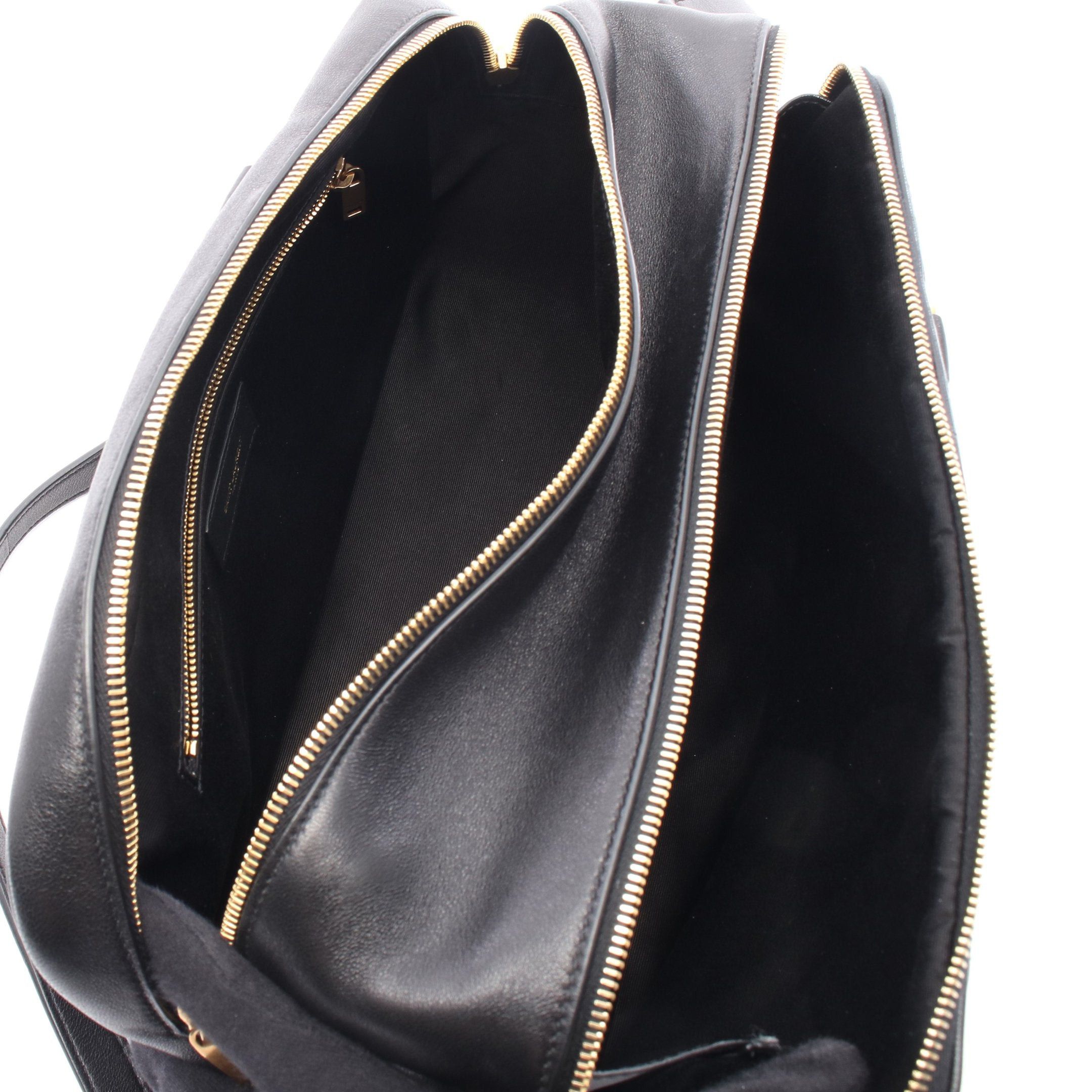 Yves Saint Laurent Yves Saint Laurent Rear Duffel Handbag Leather Black Size ONE SIZE - 3 Thumbnail