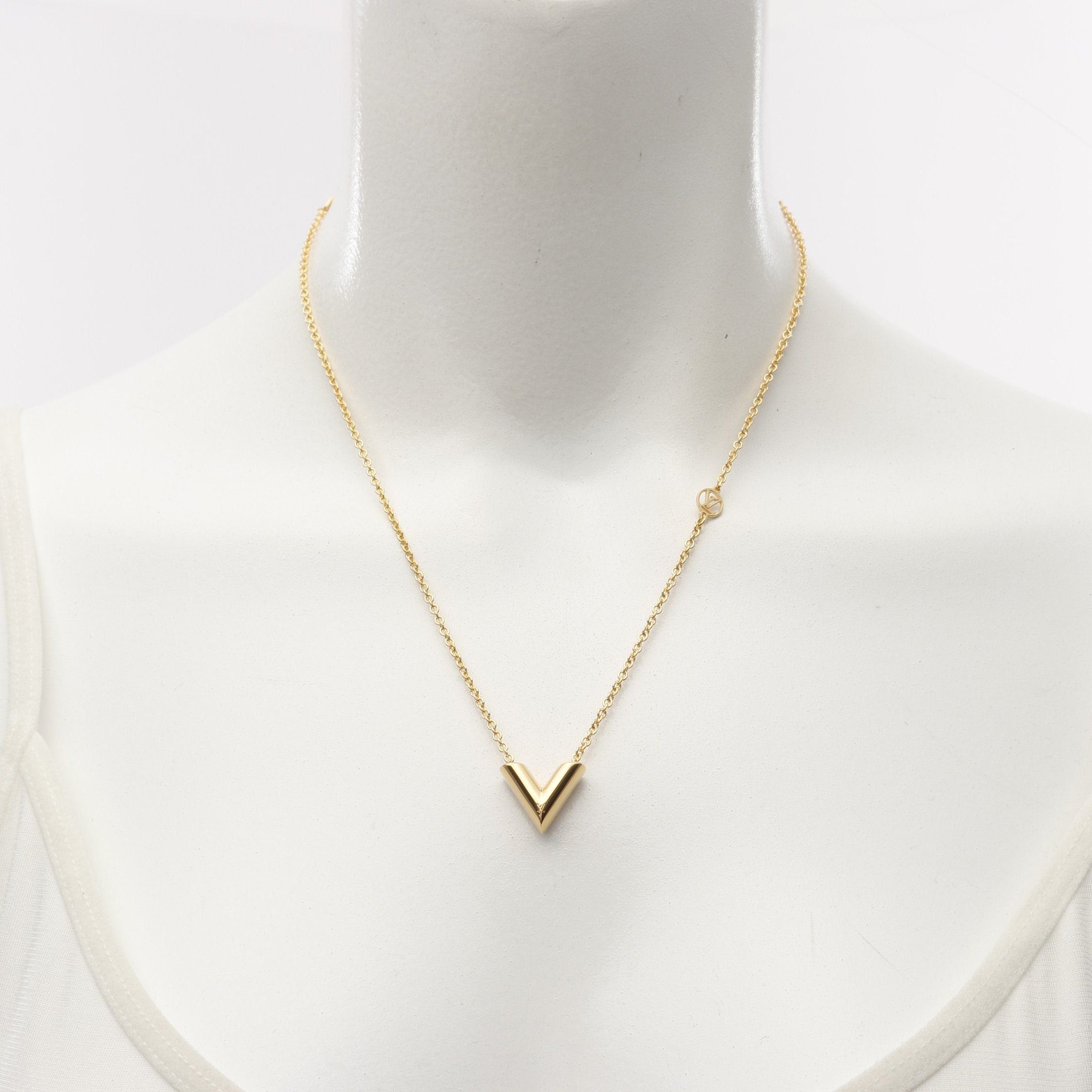 Louis Vuitton Louis Vuitton Essential V Necklace Gp Gold Size ONE SIZE - 6 Thumbnail