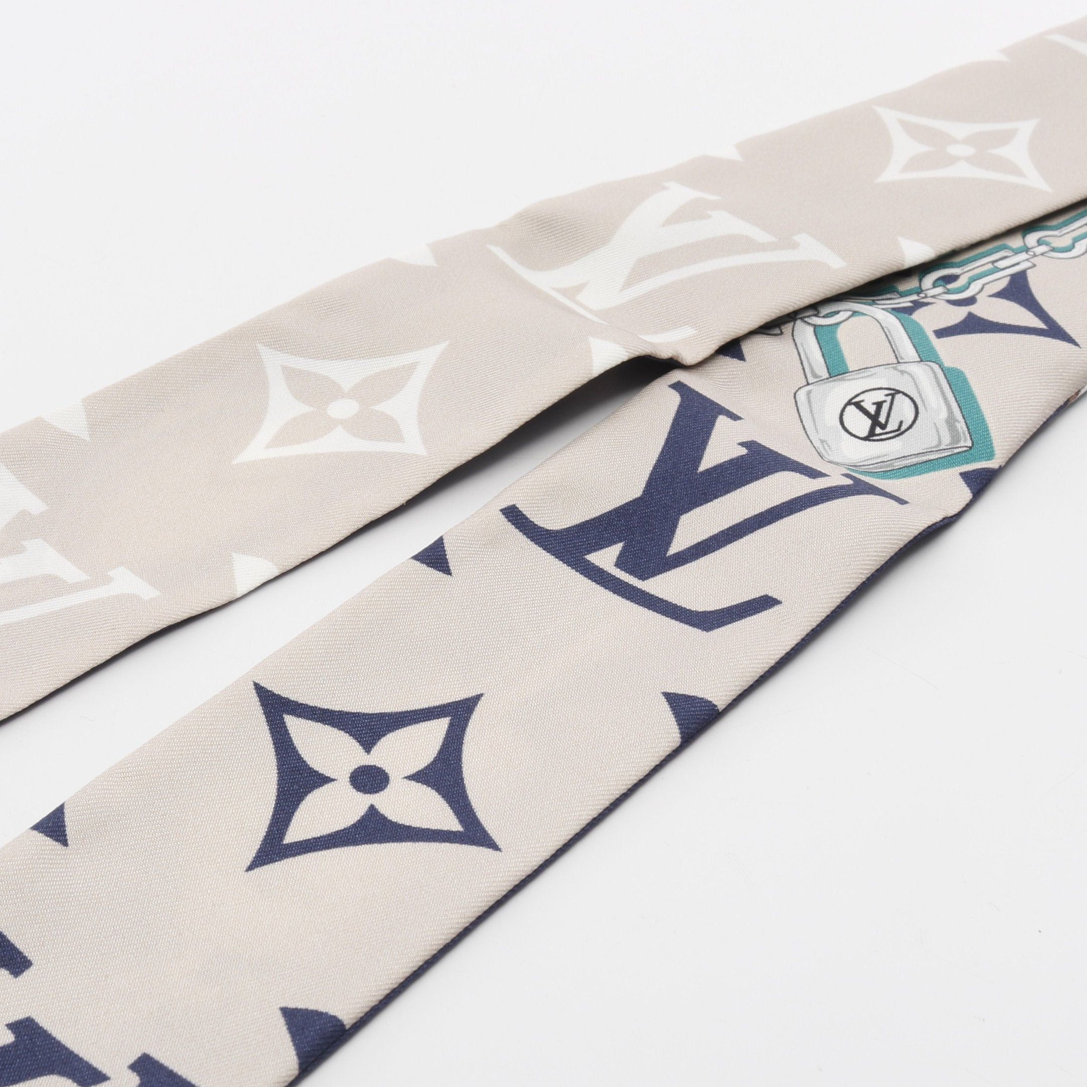 Louis Vuitton Louis Vuitton Bandeau Bb Ultimate Blue Marine Ribbon Scarf Silk Beige Dark Multicolor Size ONE SIZE - 4 Thumbnail