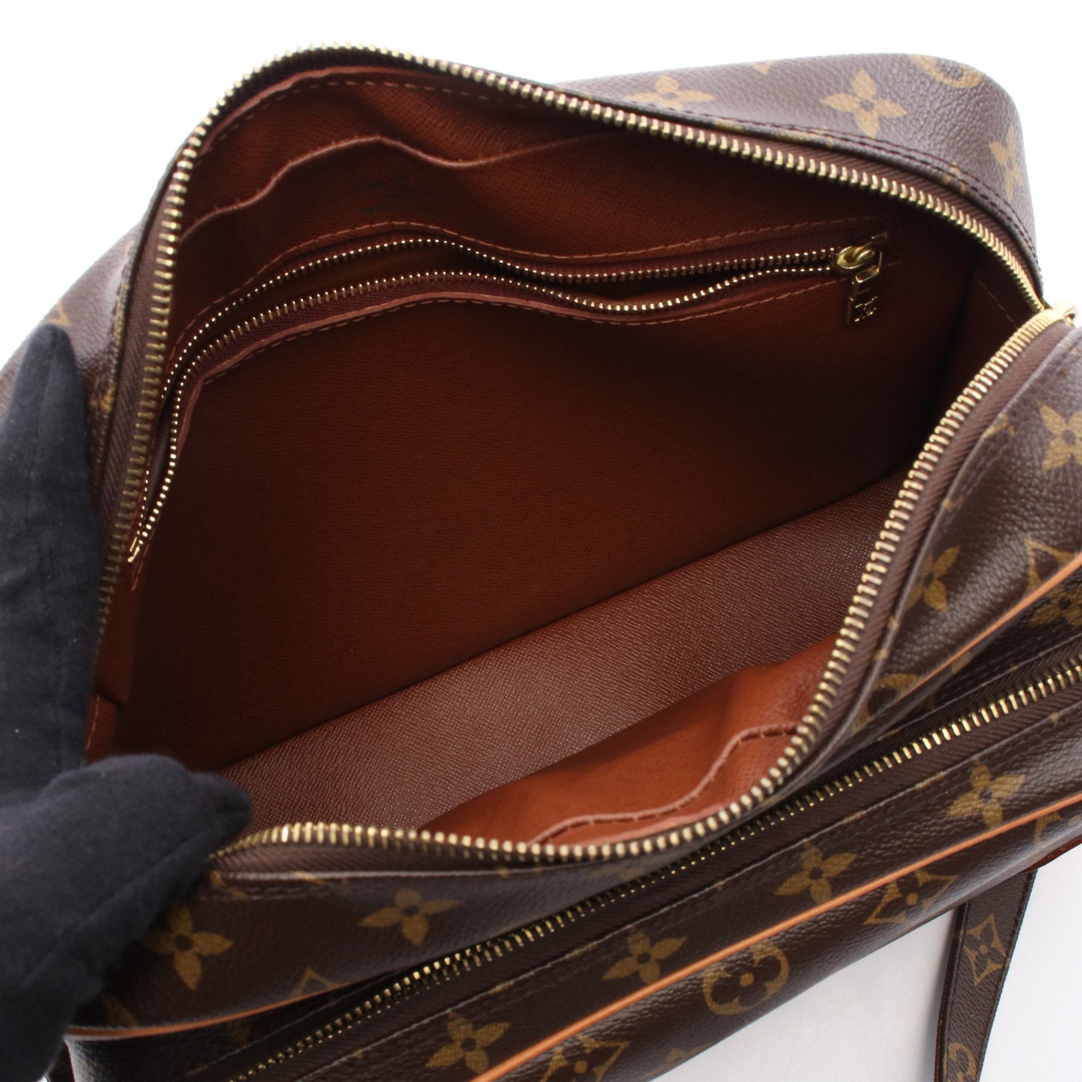 Louis Vuitton Louis Vuitton Nil Monogram Shoulder Bag Leather Brown Size ONE SIZE - 3 Thumbnail