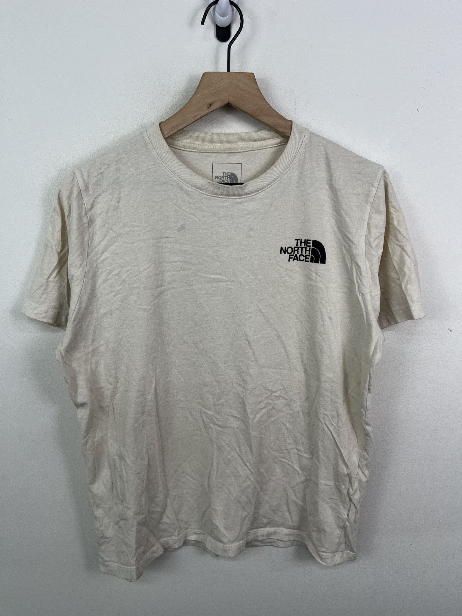 The North Face Vintage The North Face Wolf Logo T Shirt Size M Size US M / EU 48-50 / 2 - 2 Thumbnail