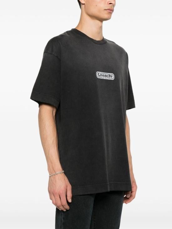 Givenchy GIVENCHY Men T-Shirts BM71JA3YGE 001 Black Size US XS / EU 42 / 0 - 4 Thumbnail