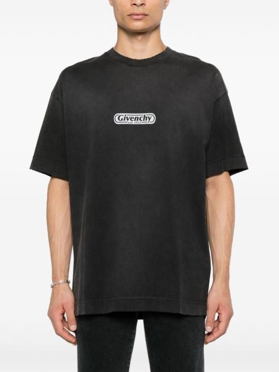 Givenchy GIVENCHY Men T-Shirts BM71JA3YGE 001 Black Size US XS / EU 42 / 0 - 3 Thumbnail