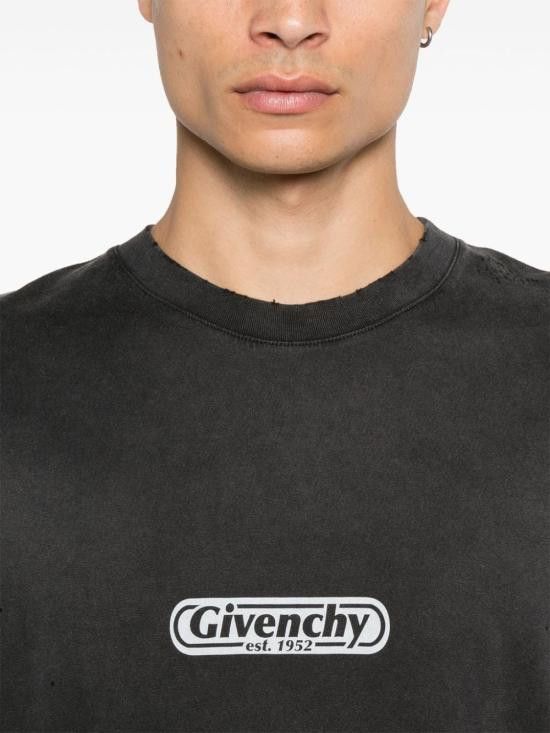 Givenchy GIVENCHY Men T-Shirts BM71JA3YGE 001 Black Size US XS / EU 42 / 0 - 2 Thumbnail