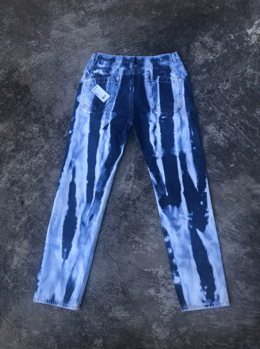 Helmut Lang Helmut Lang Bleach Indigo Artist Jeans 34 BNWT Size US 34 / EU 50 - 2 Thumbnail